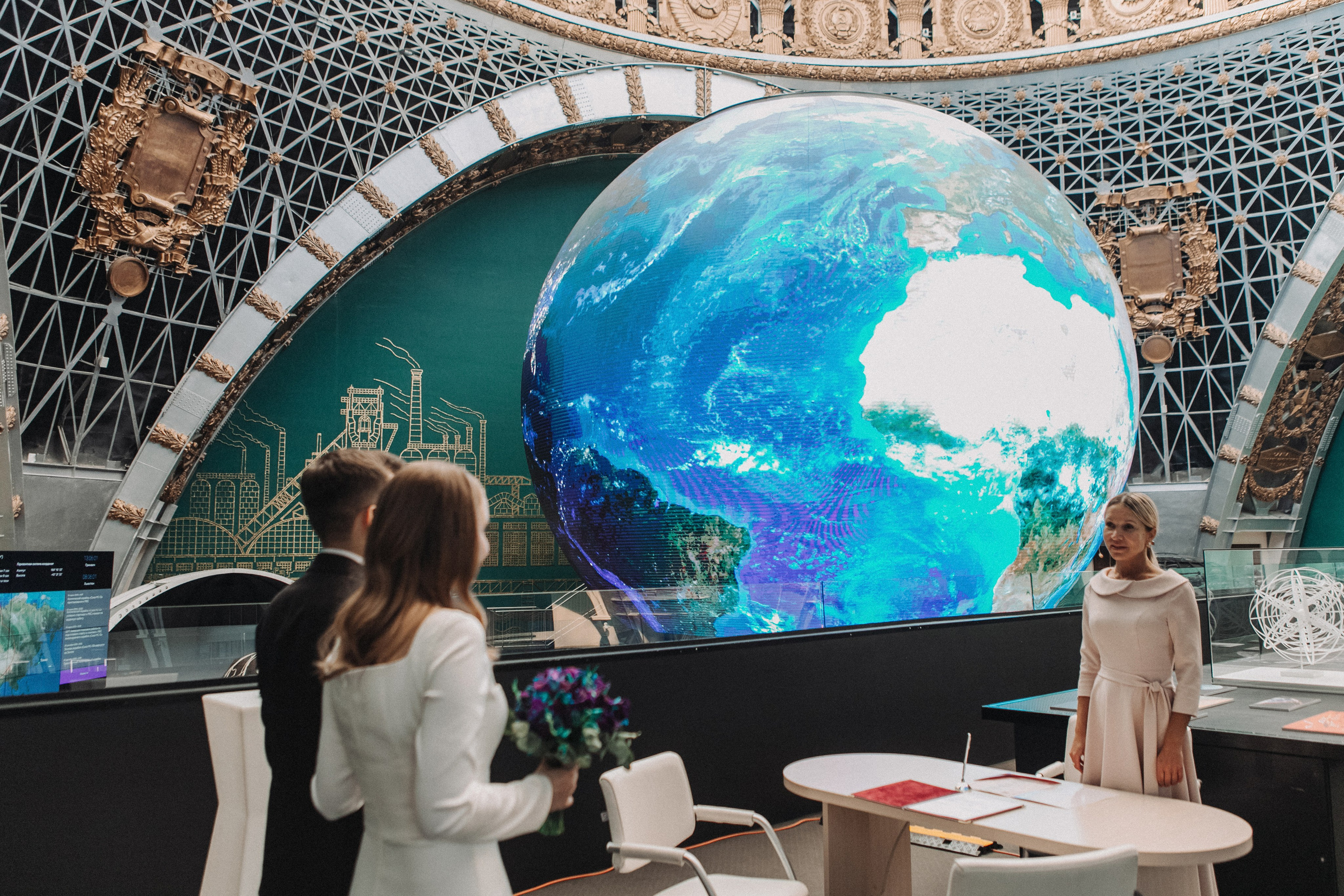 Места для свадебной прогулки Москва. Свадебное фото и видео Москва Кристина Музыка