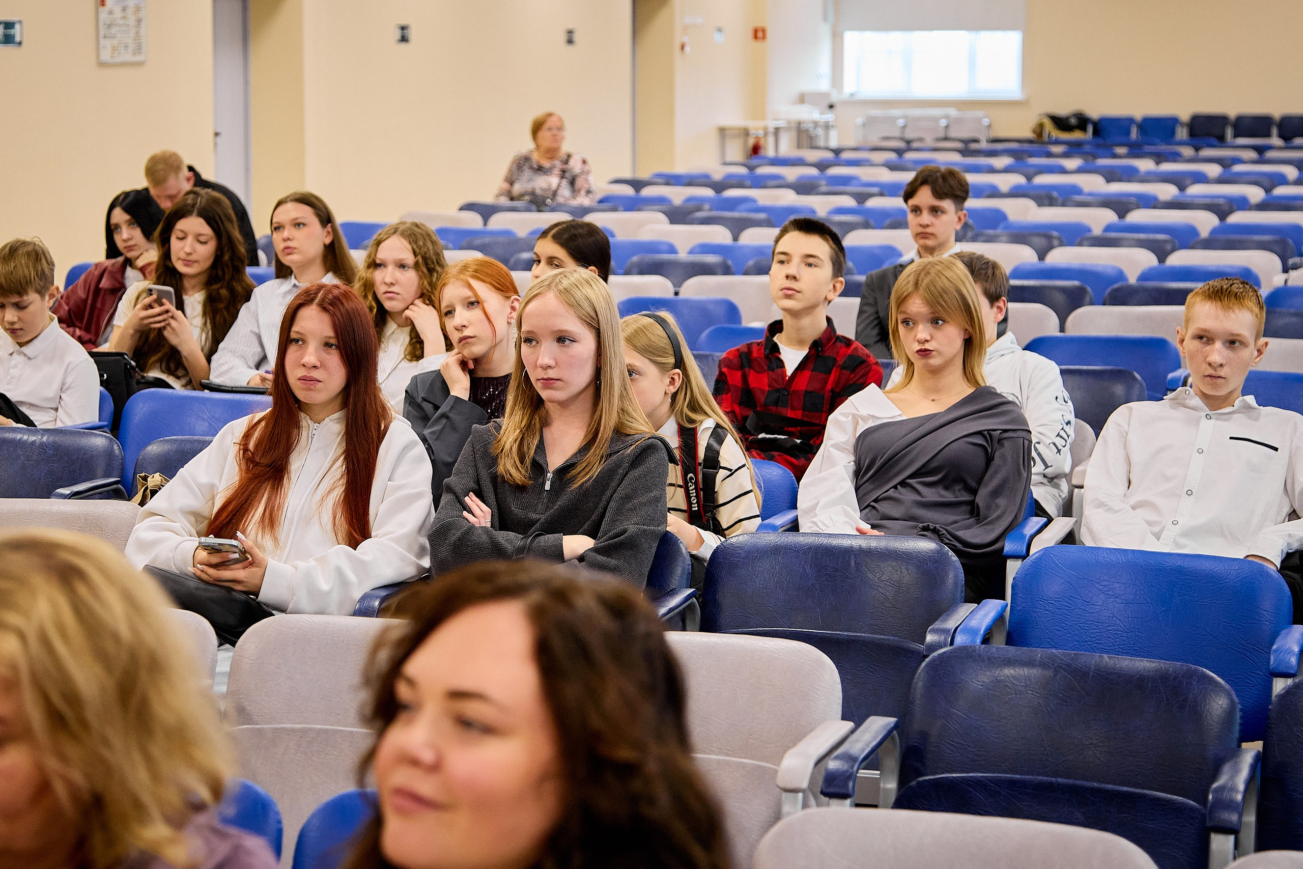 Неформат 2026 (Школа 91). Портретный фотограф Евгений Денисов