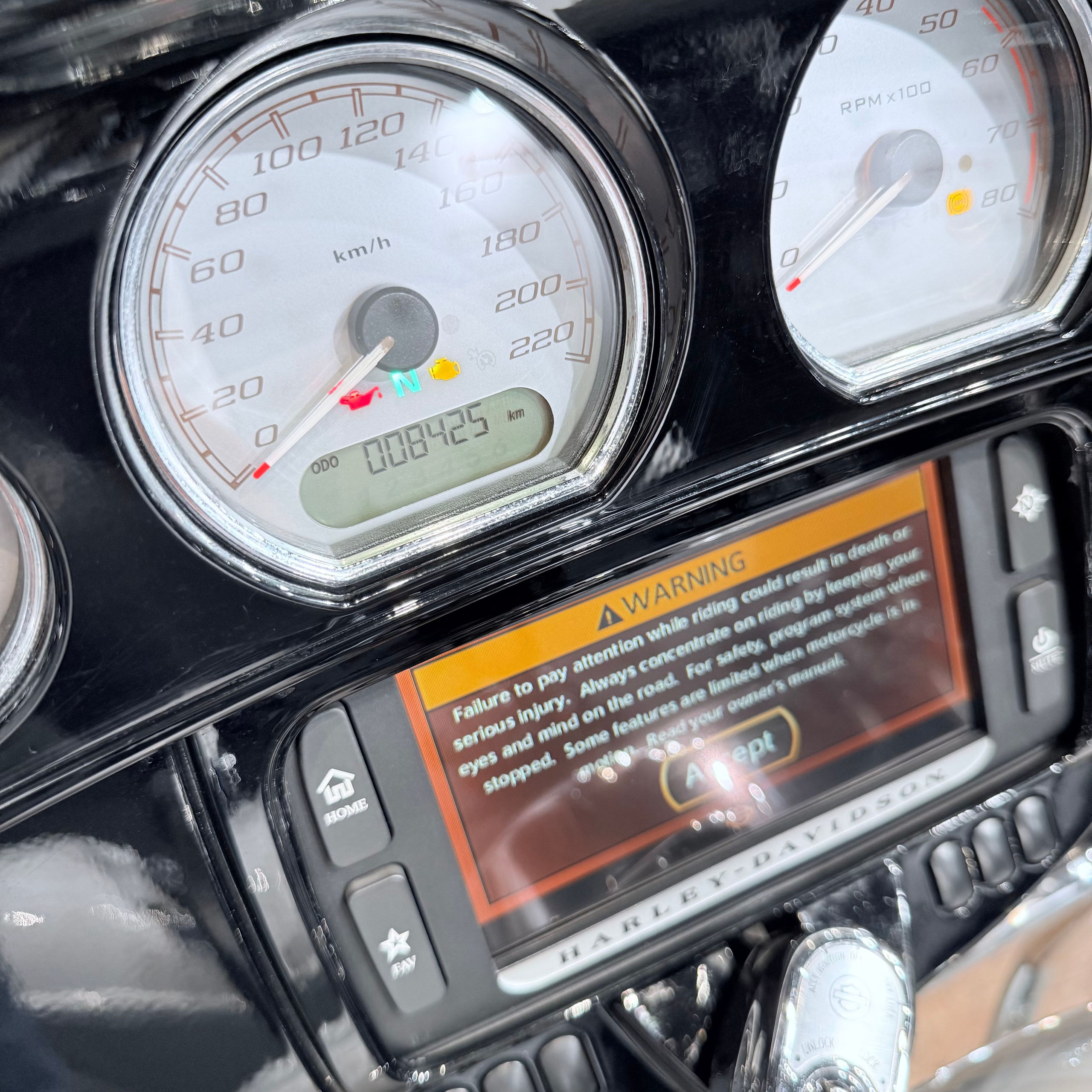 Мотоциклы Harley-Davidson 2017 Street Glide 107 АВS ICE (Touring) — купить мотоцикл. Hello Davidson, Москва. Только хорошие мотоциклы…