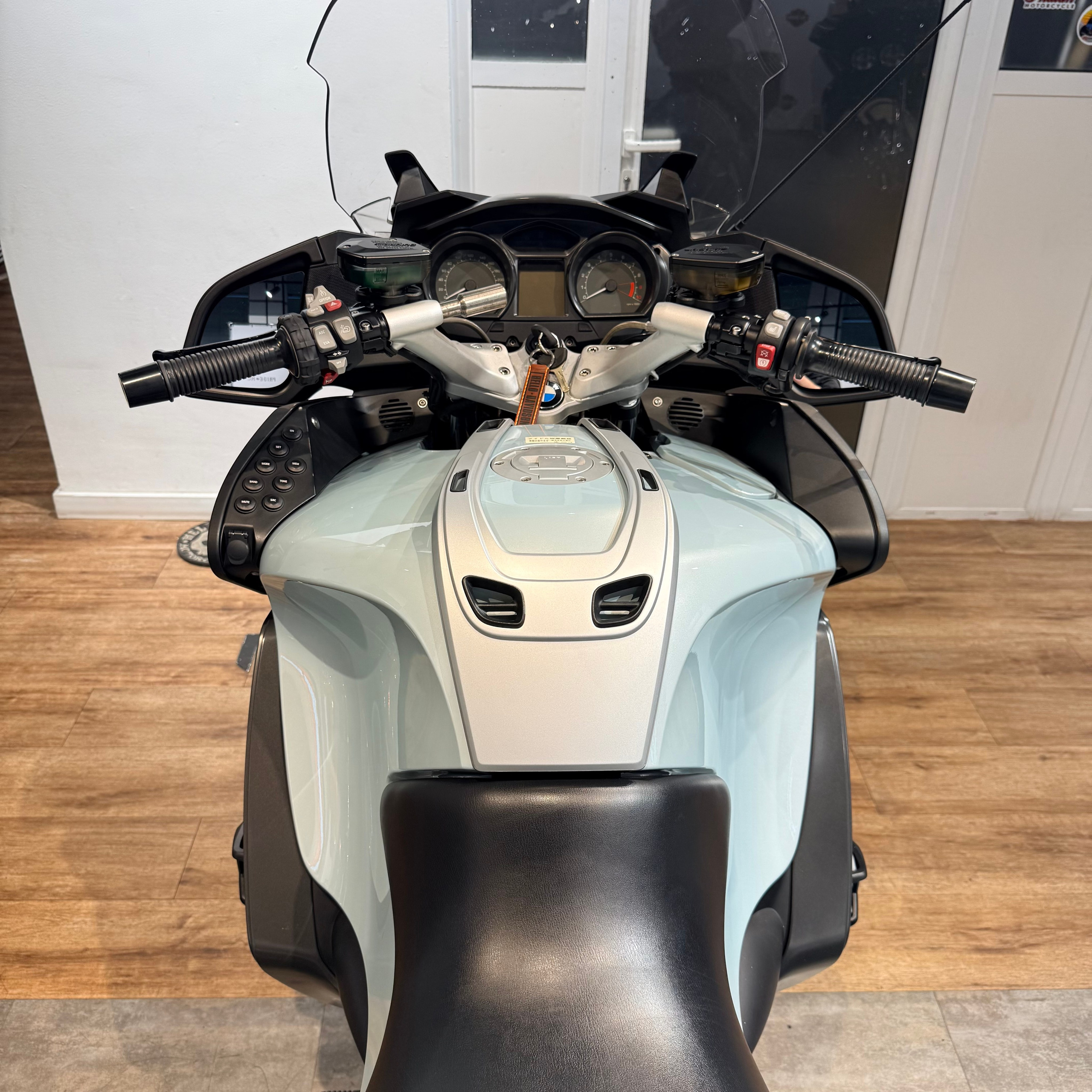 2010 ВМW R1200RТ Oyster Grey Metаlliс (VIN *WВ10*9636). Hello Davidson, Москва. Только хорошие мотоциклы…