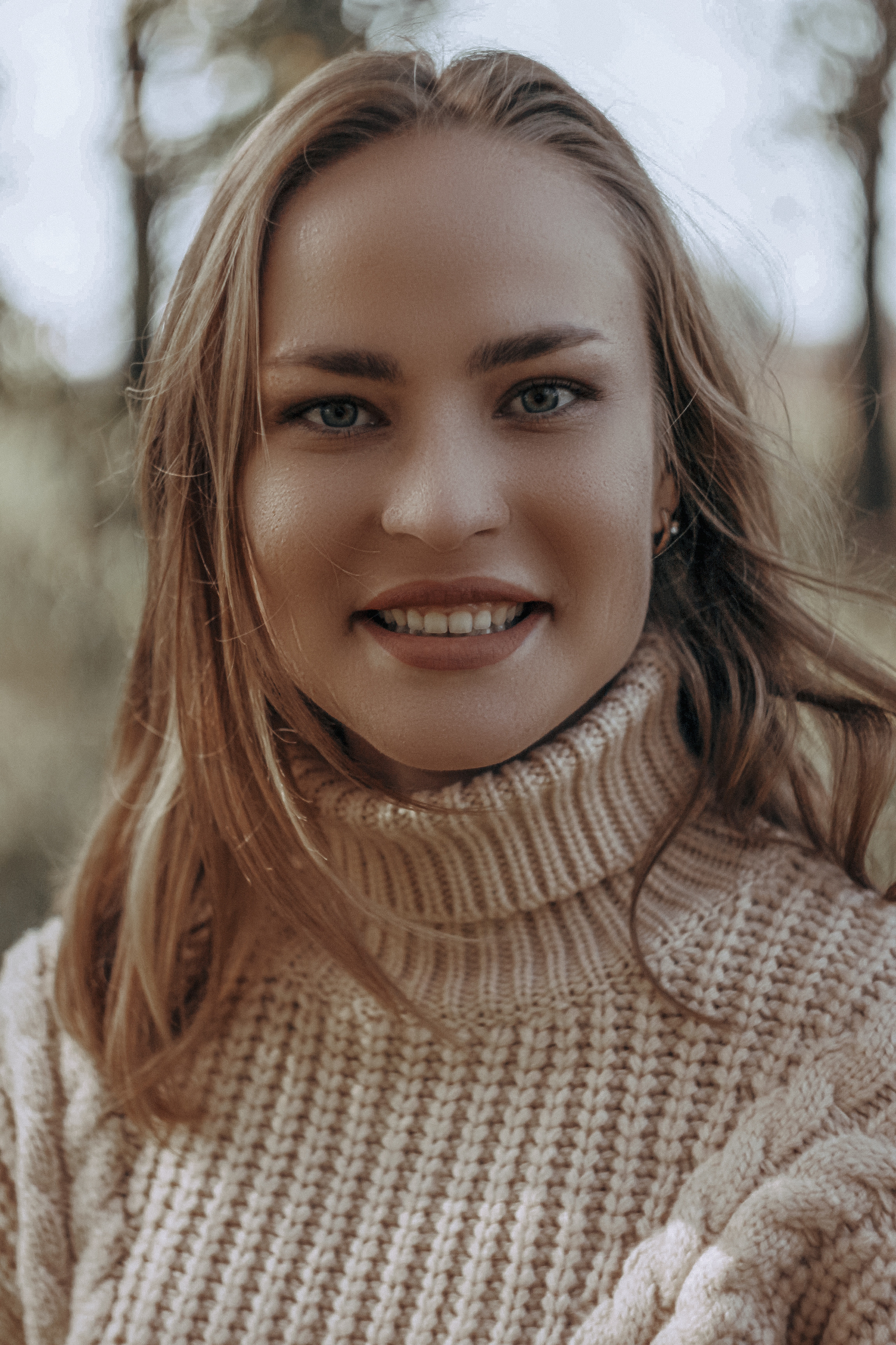 Фотосессия love story в лесу Новосибирска. Семейный фотодуэт Ирина и Николай Власьевы. Фотосессии в Новосибирске