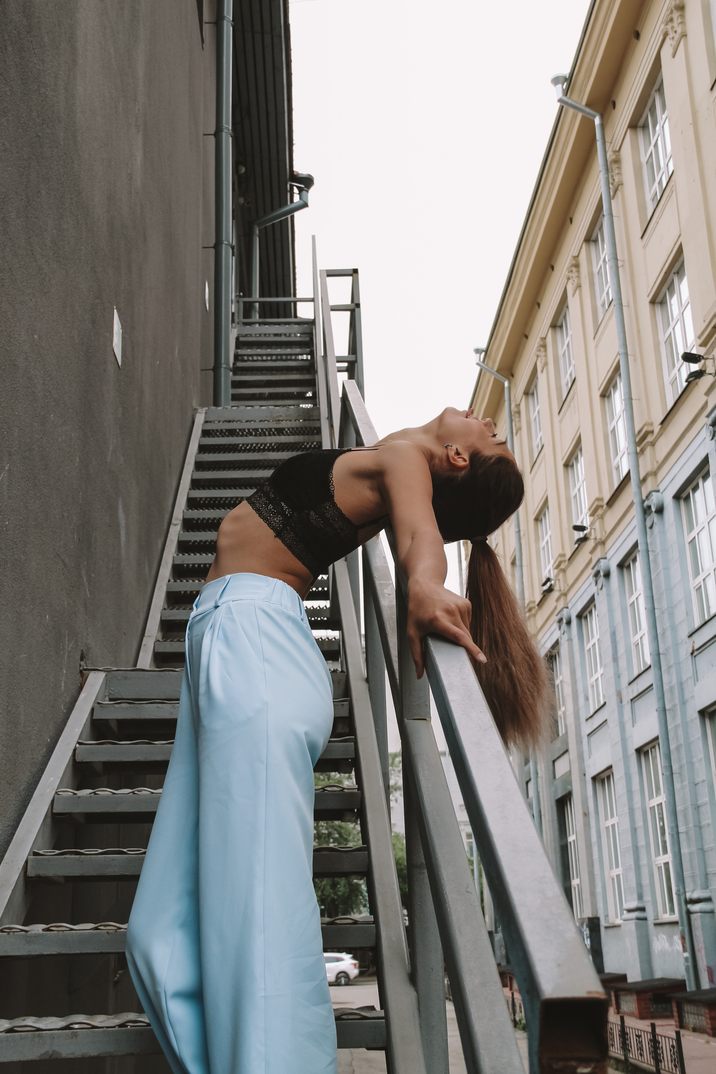 Портретная фотосессия девушки в костюме. Семейный фотодуэт Ирина и Николай Власьевы. Фотосессии в Новосибирске