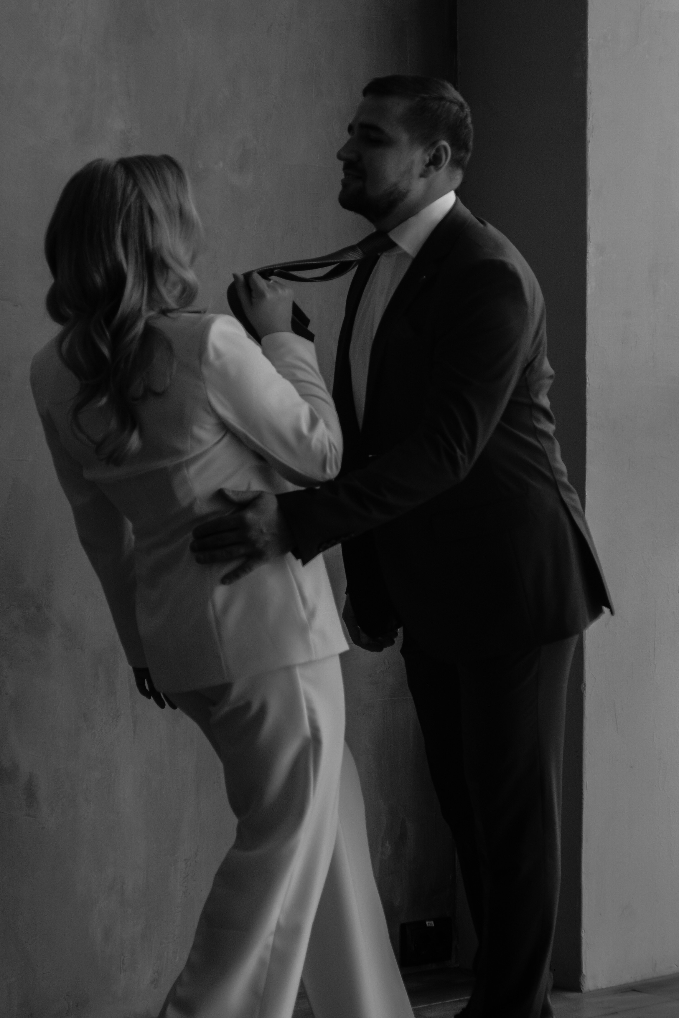 Свадебная фотосессия в студии недорого. Семейный фотодуэт Ирина и Николай Власьевы. Фотосессии в Новосибирске