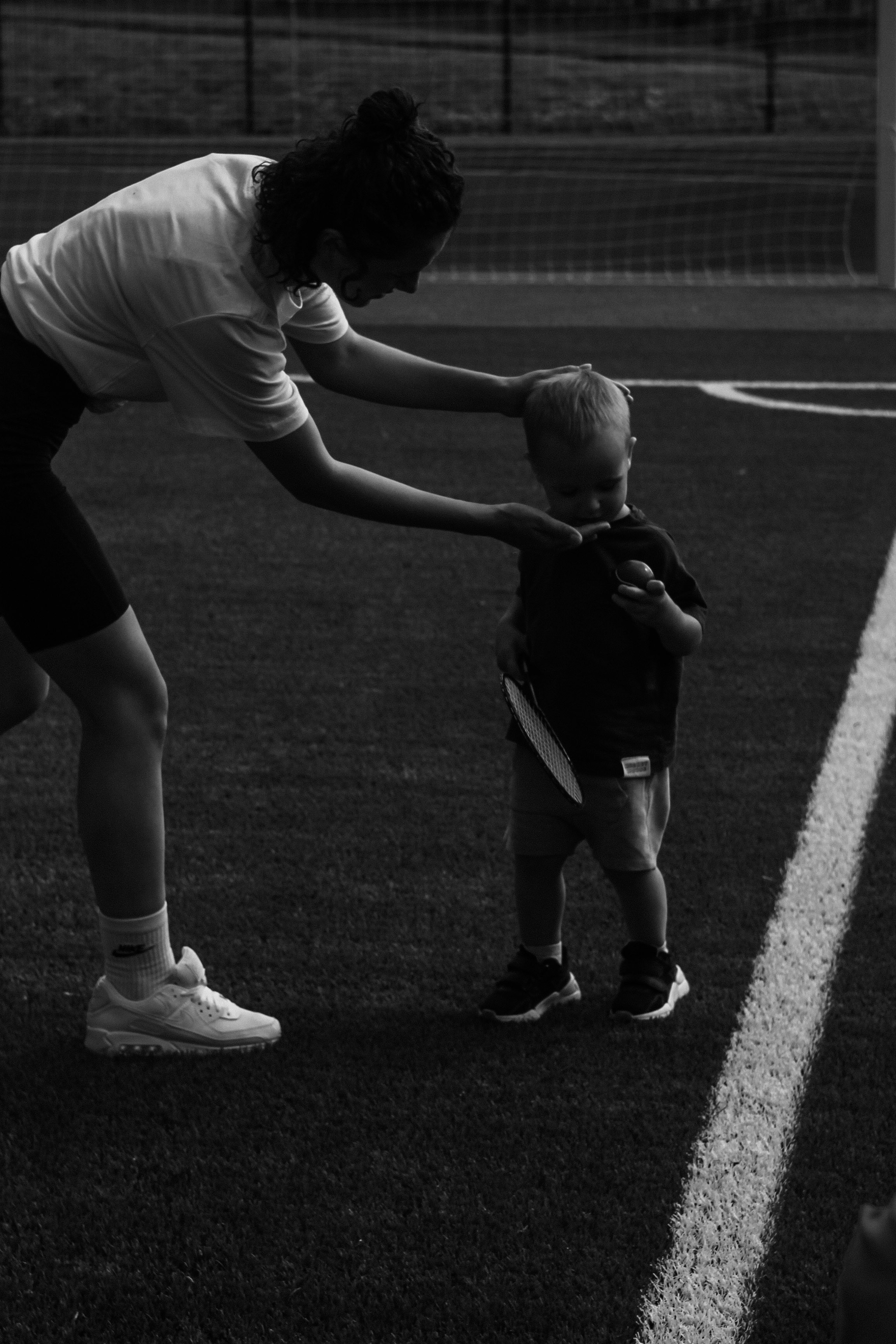 Семейная фотосессия с ребенком на спортивной площадке. Семейный фотодуэт Ирина и Николай Власьевы. Фотосессии в Новосибирске