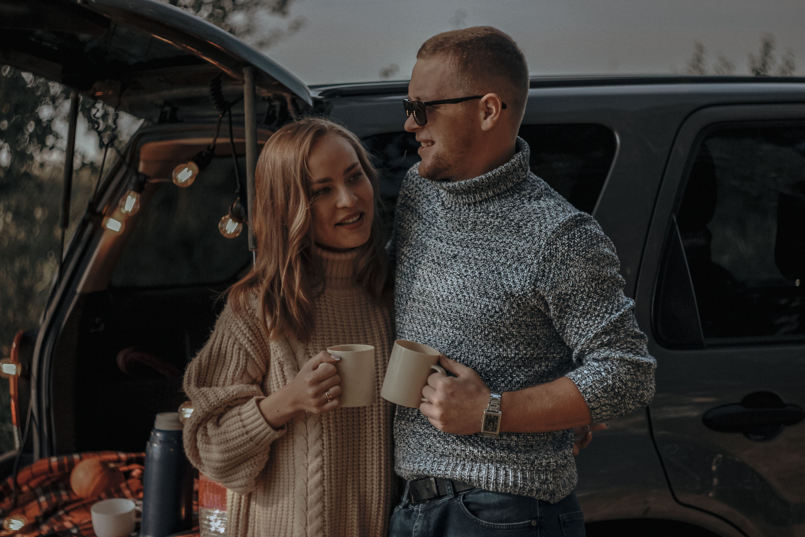 Фотосессия love story в лесу Новосибирска. Семейный фотодуэт Ирина и Николай Власьевы. Фотосессии в Новосибирске