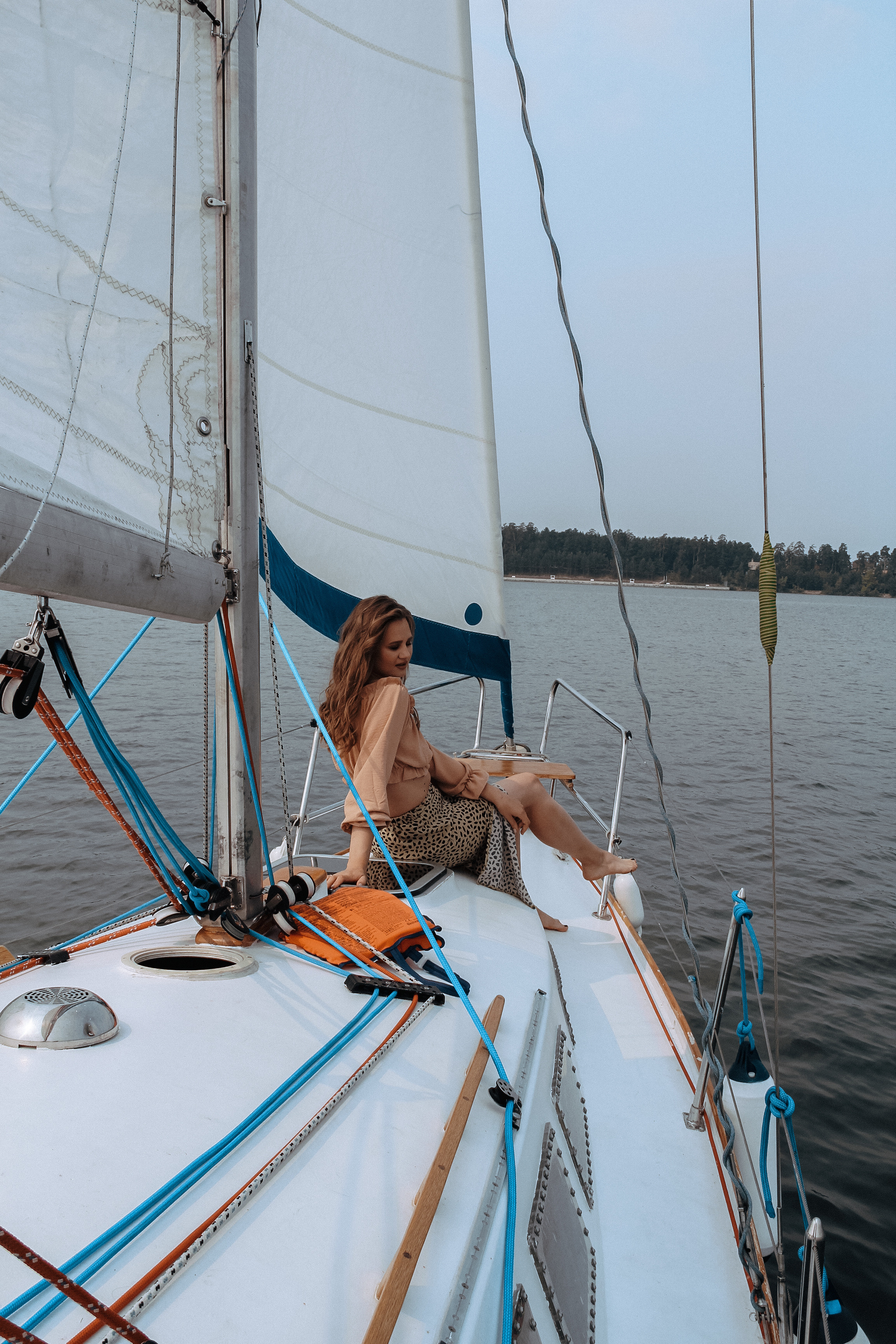 Семейная фотосессия на паруснике в Новосибирске. Семейный фотодуэт Ирина и Николай Власьевы. Фотосессии в Новосибирске