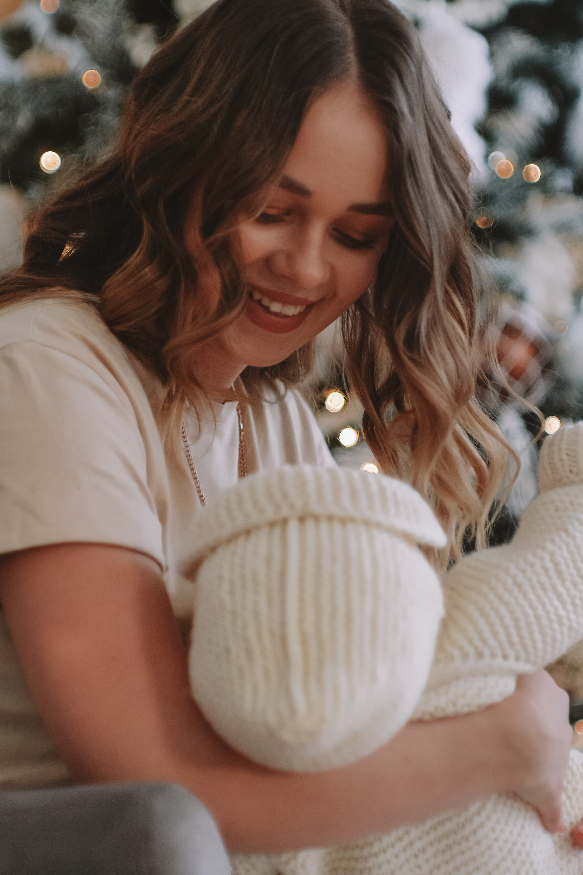 Семейная фотосессия с ребенком в поле Новосибирской области. Семейный фотодуэт Ирина и Николай Власьевы. Фотосессии в Новосибирске