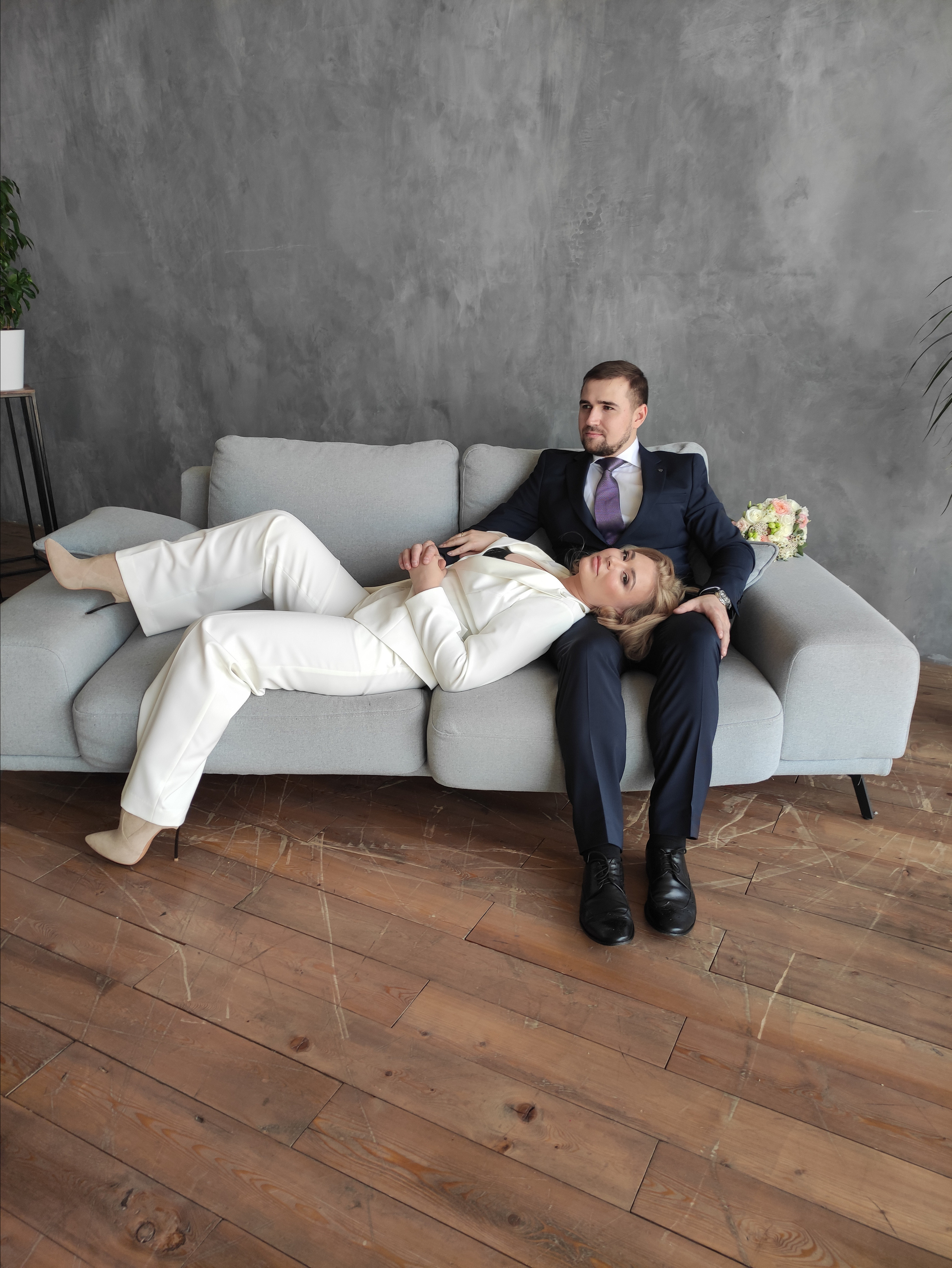 Свадебная фотосессия в студии недорого. Семейный фотодуэт Ирина и Николай Власьевы. Фотосессии в Новосибирске