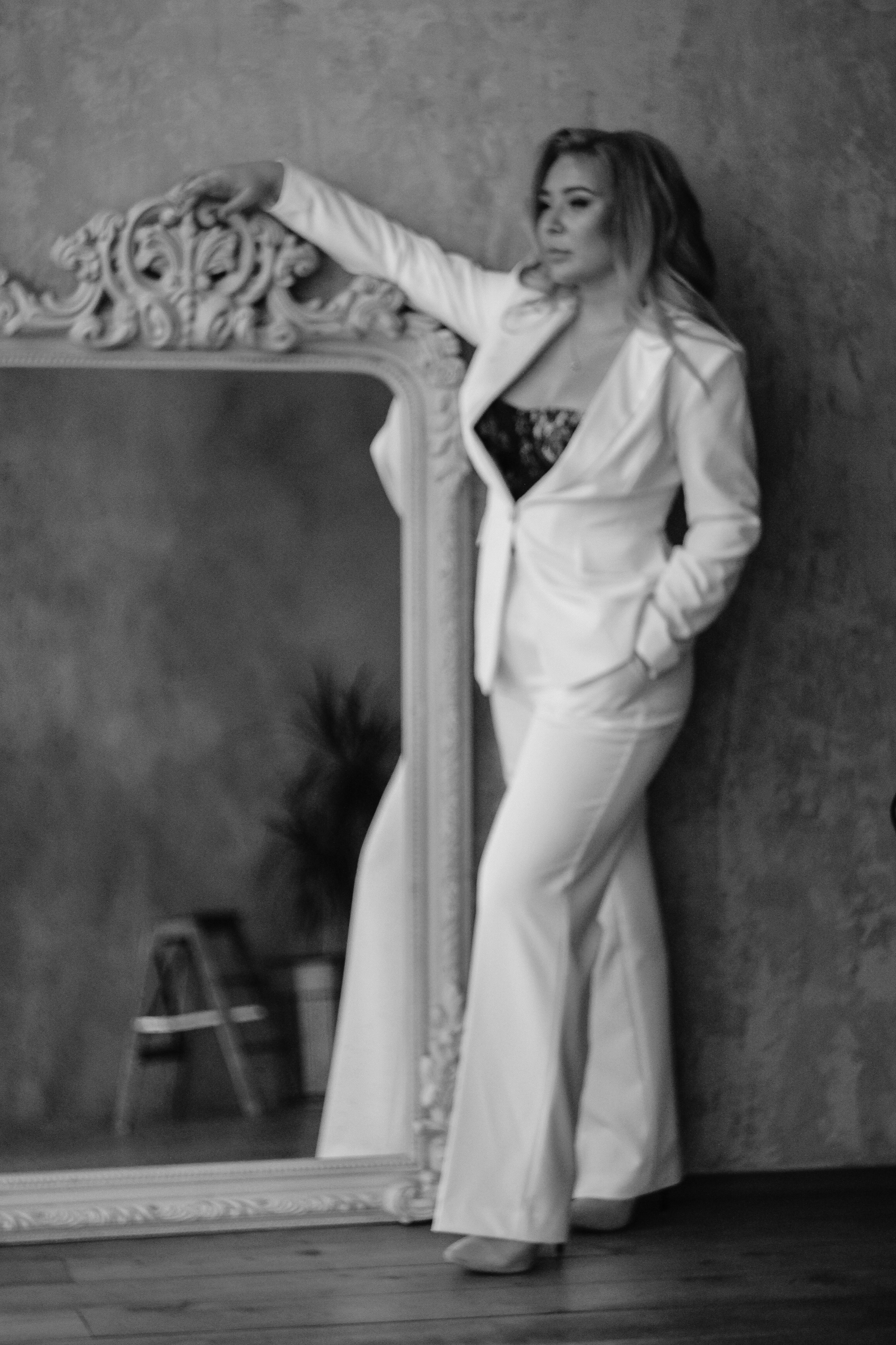 Свадебная фотосессия в студии недорого. Семейный фотодуэт Ирина и Николай Власьевы. Фотосессии в Новосибирске