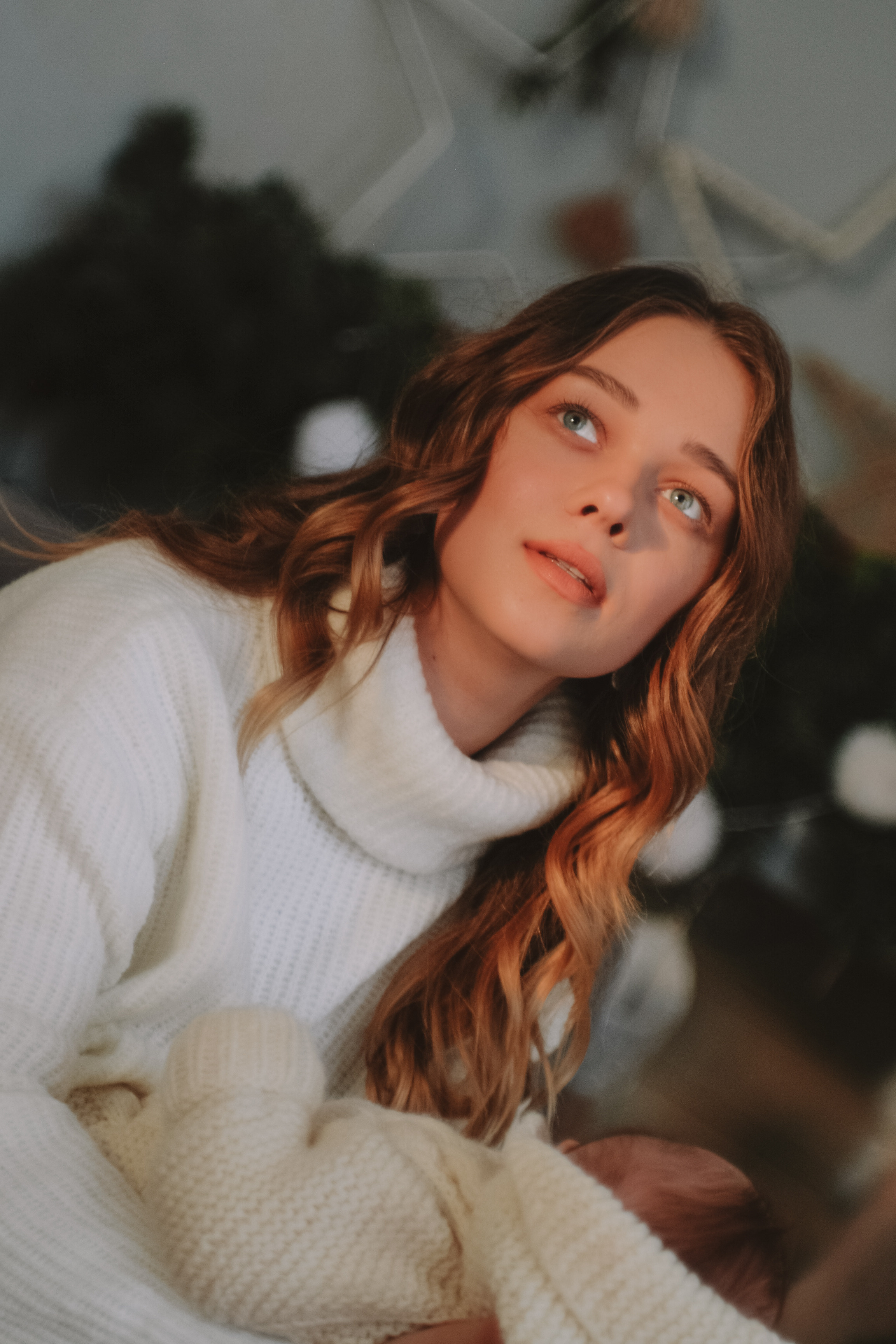 Семейная фотосессия с ребенком в поле Новосибирской области. Семейный фотодуэт Ирина и Николай Власьевы. Фотосессии в Новосибирске