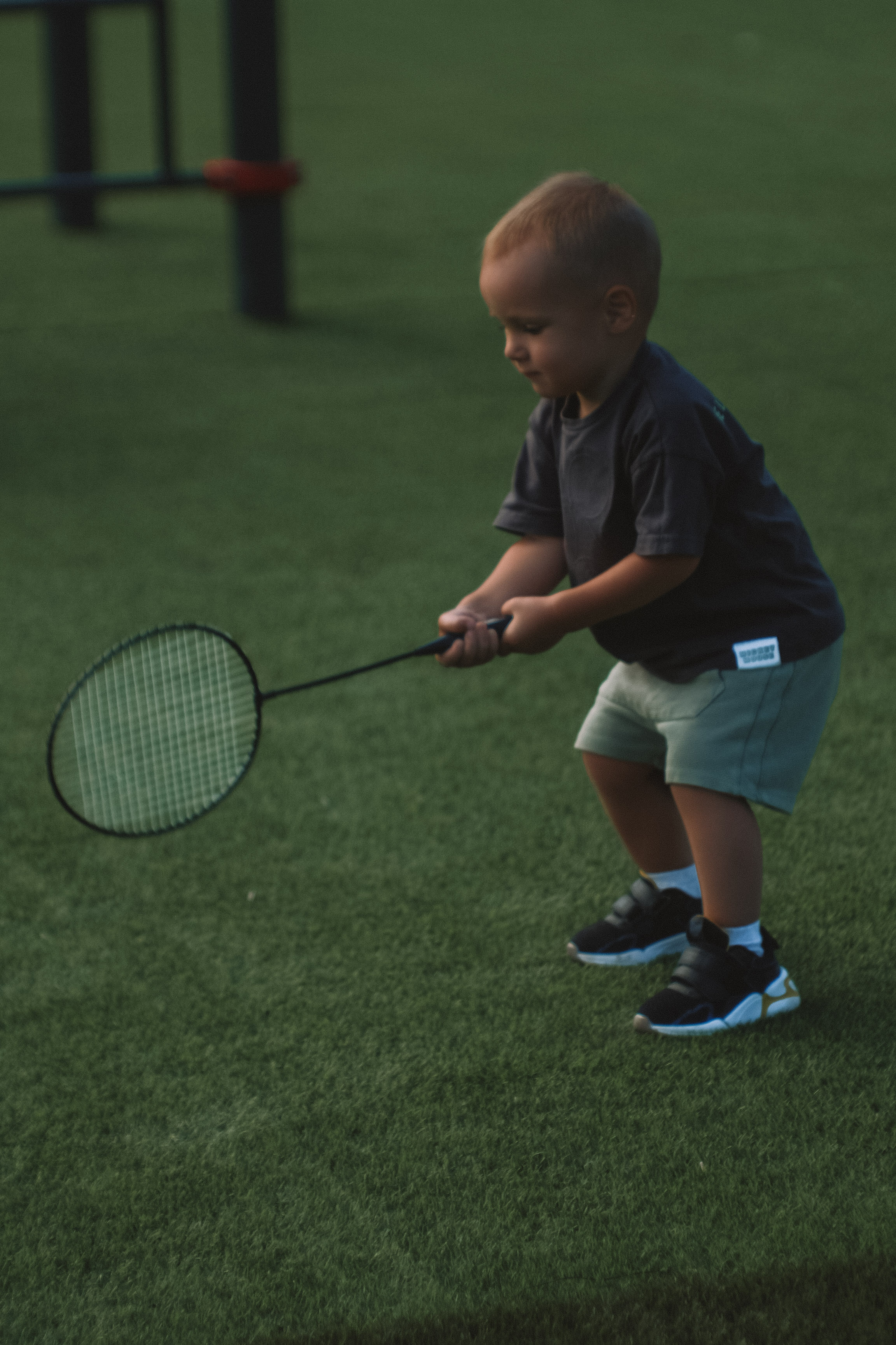 Семейная фотосессия с ребенком на спортивной площадке. Семейный фотодуэт Ирина и Николай Власьевы. Фотосессии в Новосибирске