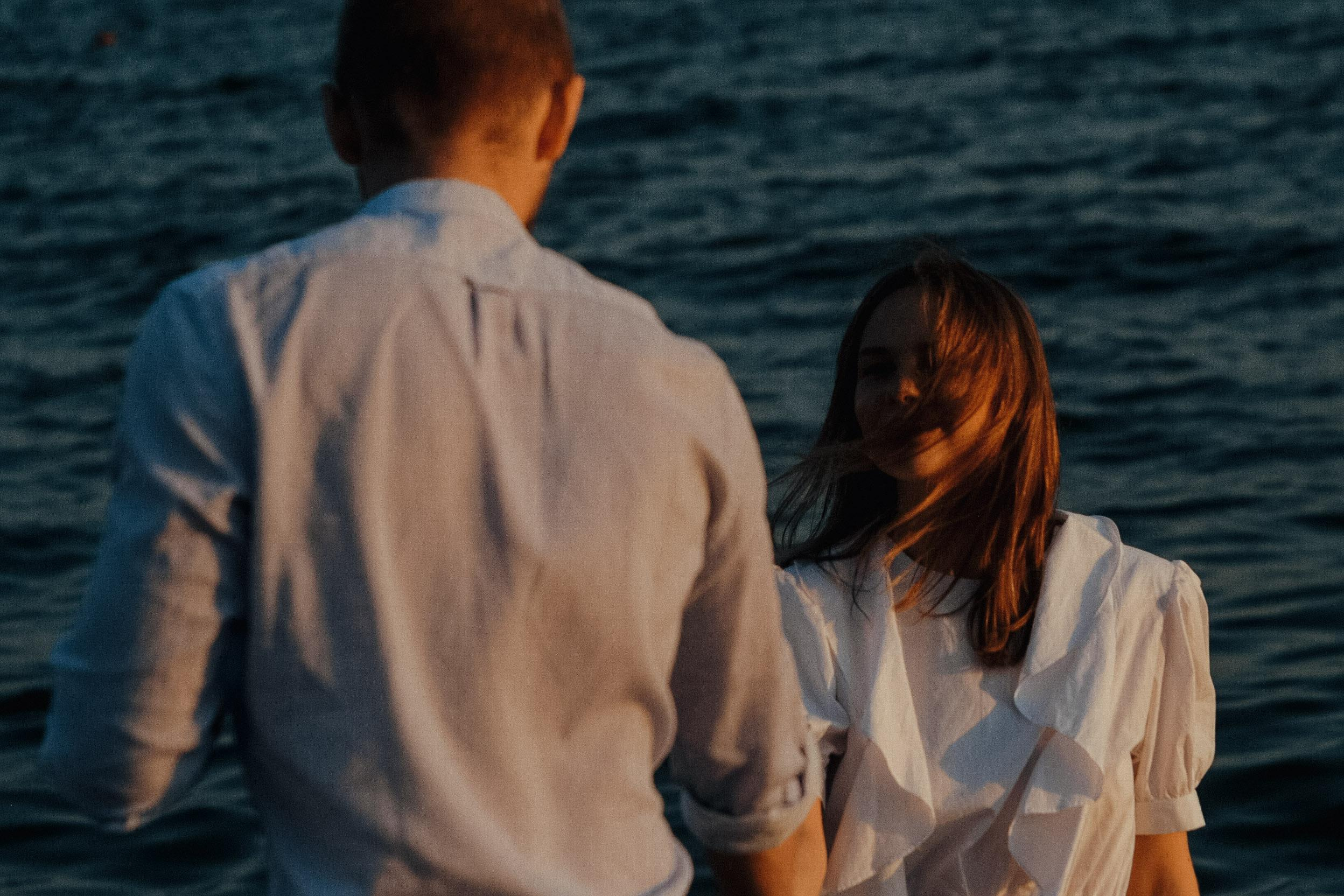 Фотосессия пары на пляже недорого. Семейный фотодуэт Ирина и Николай Власьевы. Фотосессии в Новосибирске