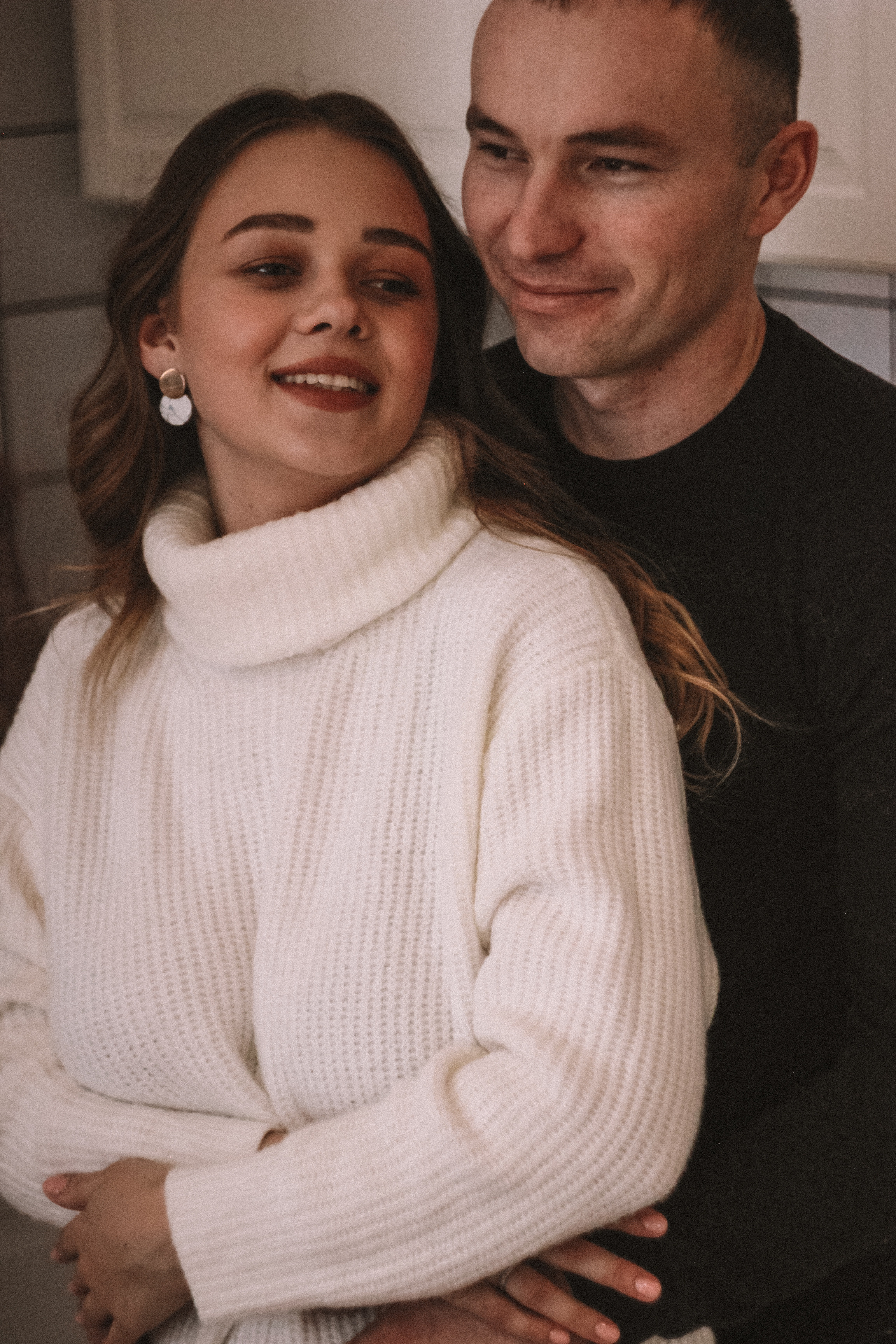 Семейная фотосессия с ребенком в поле Новосибирской области. Семейный фотодуэт Ирина и Николай Власьевы. Фотосессии в Новосибирске