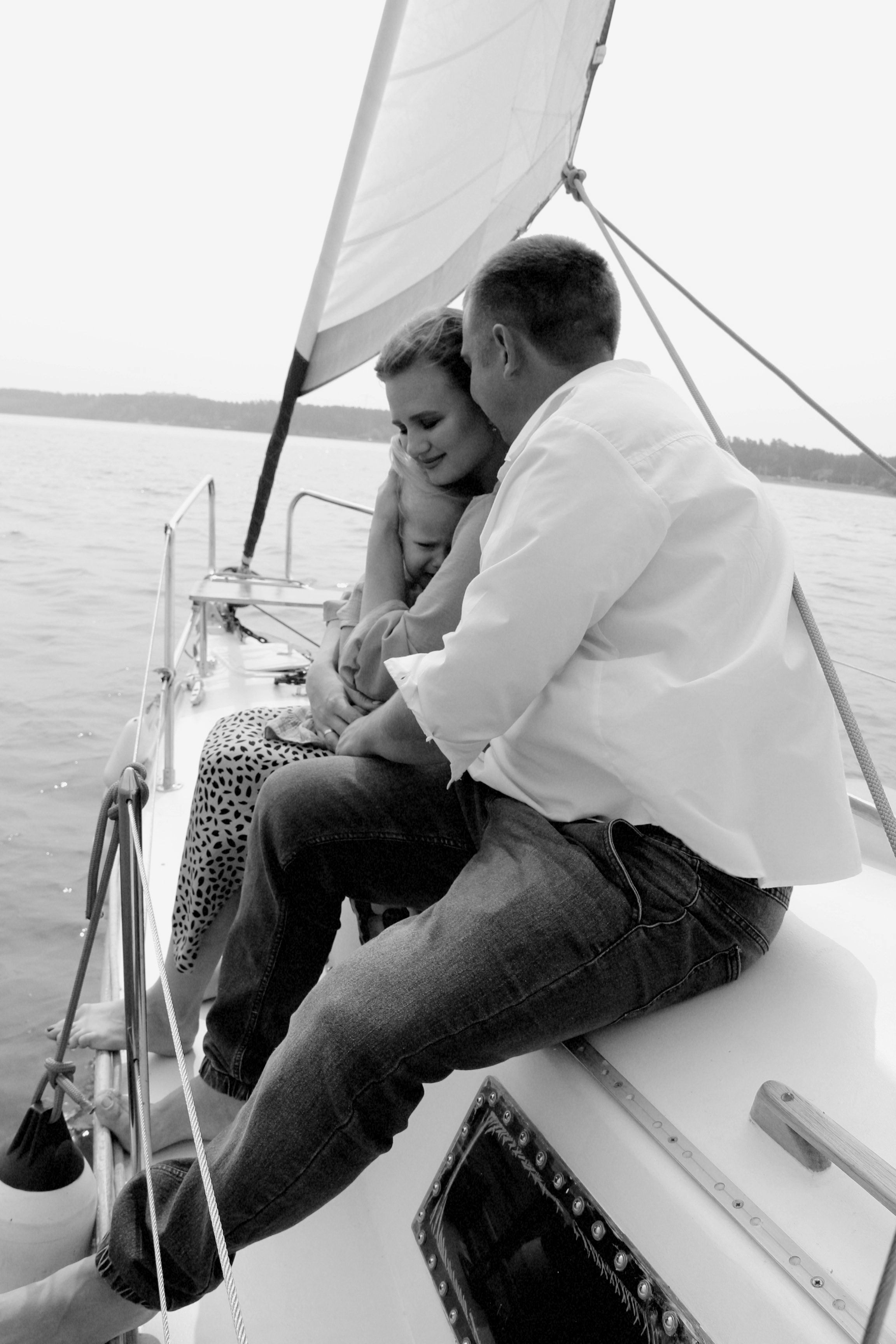 Семейная фотосессия на паруснике в Новосибирске. Семейный фотодуэт Ирина и Николай Власьевы. Фотосессии в Новосибирске