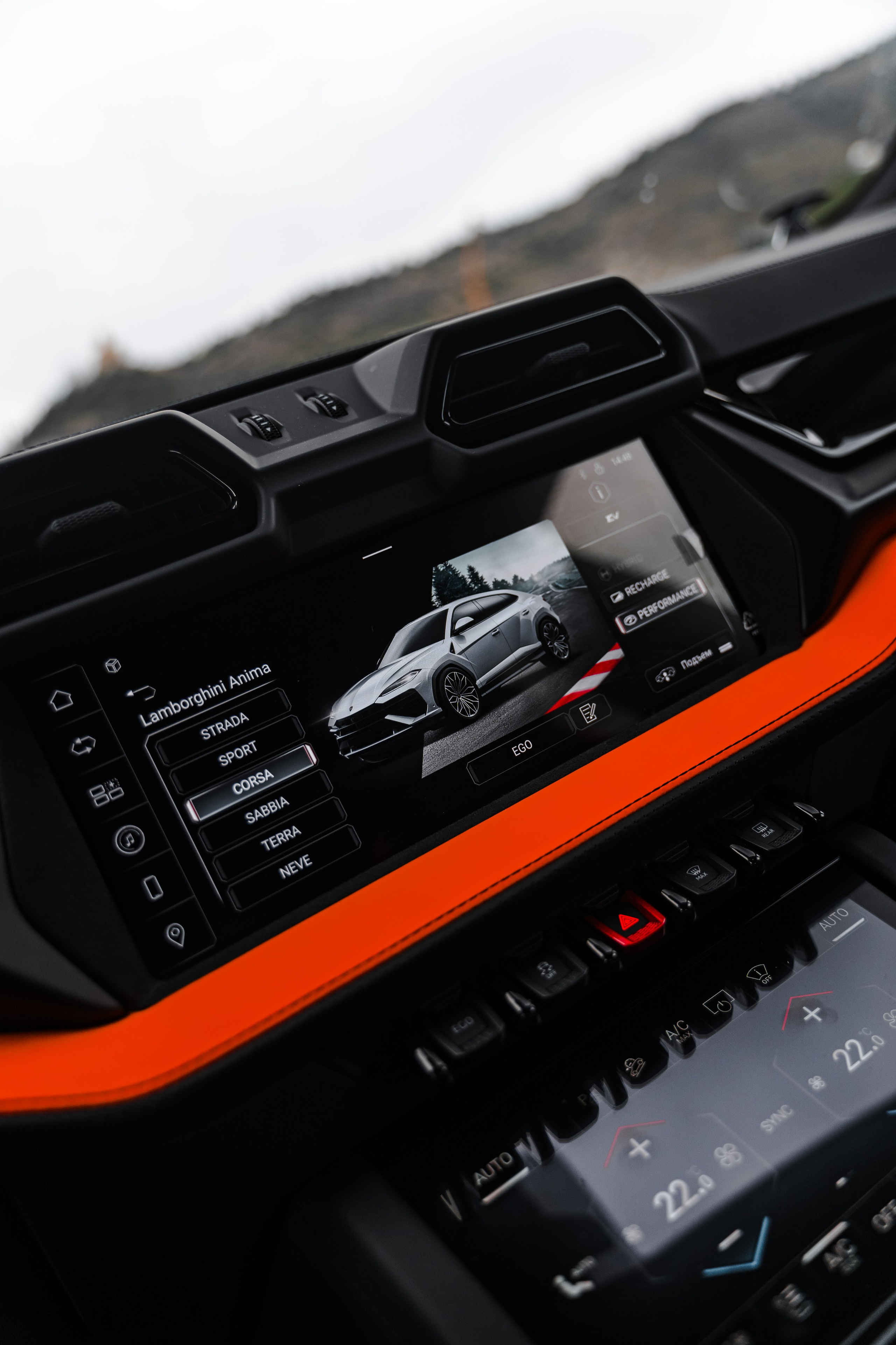 Lamborghini Urus SE. Автомобильный и просто лучший фотограф в Сочи Nikita No Name