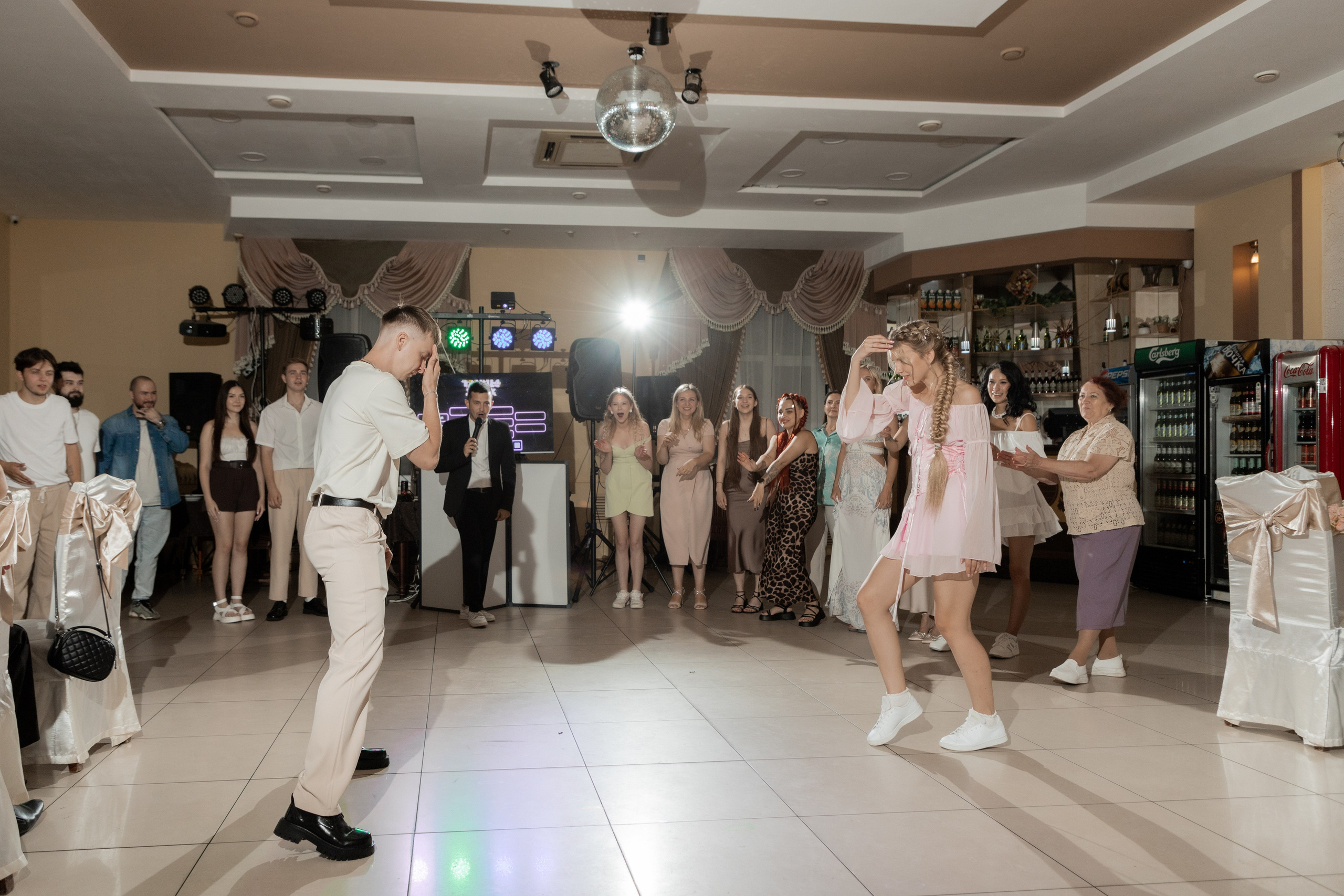 Роман и Александра (банкет). Свадебный фотограф Ангелина Сунгатулина | Саратов | Балаково | Вольск