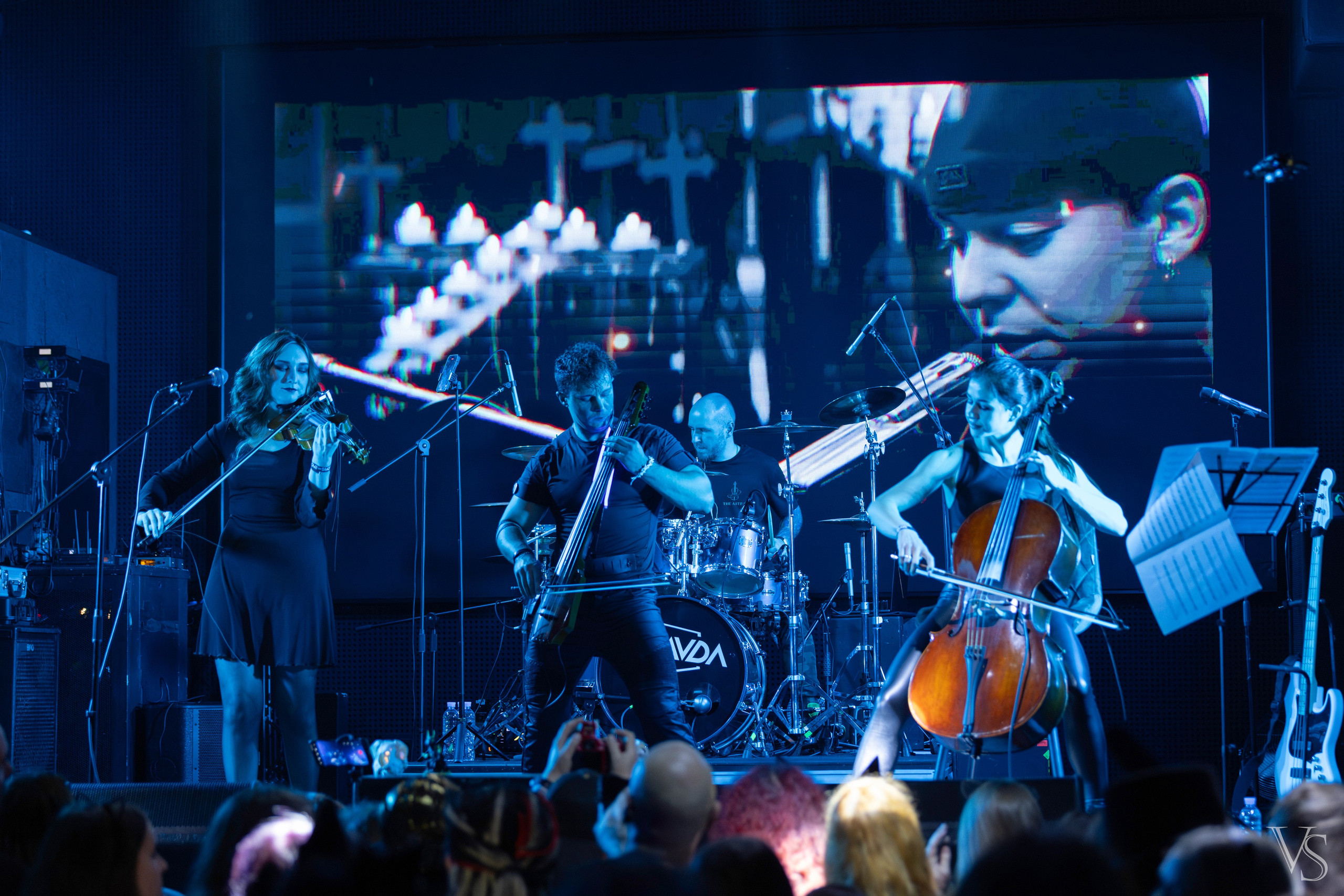 Above the stars. Проклятие Мамбо. Фотограф Виктор Степанов