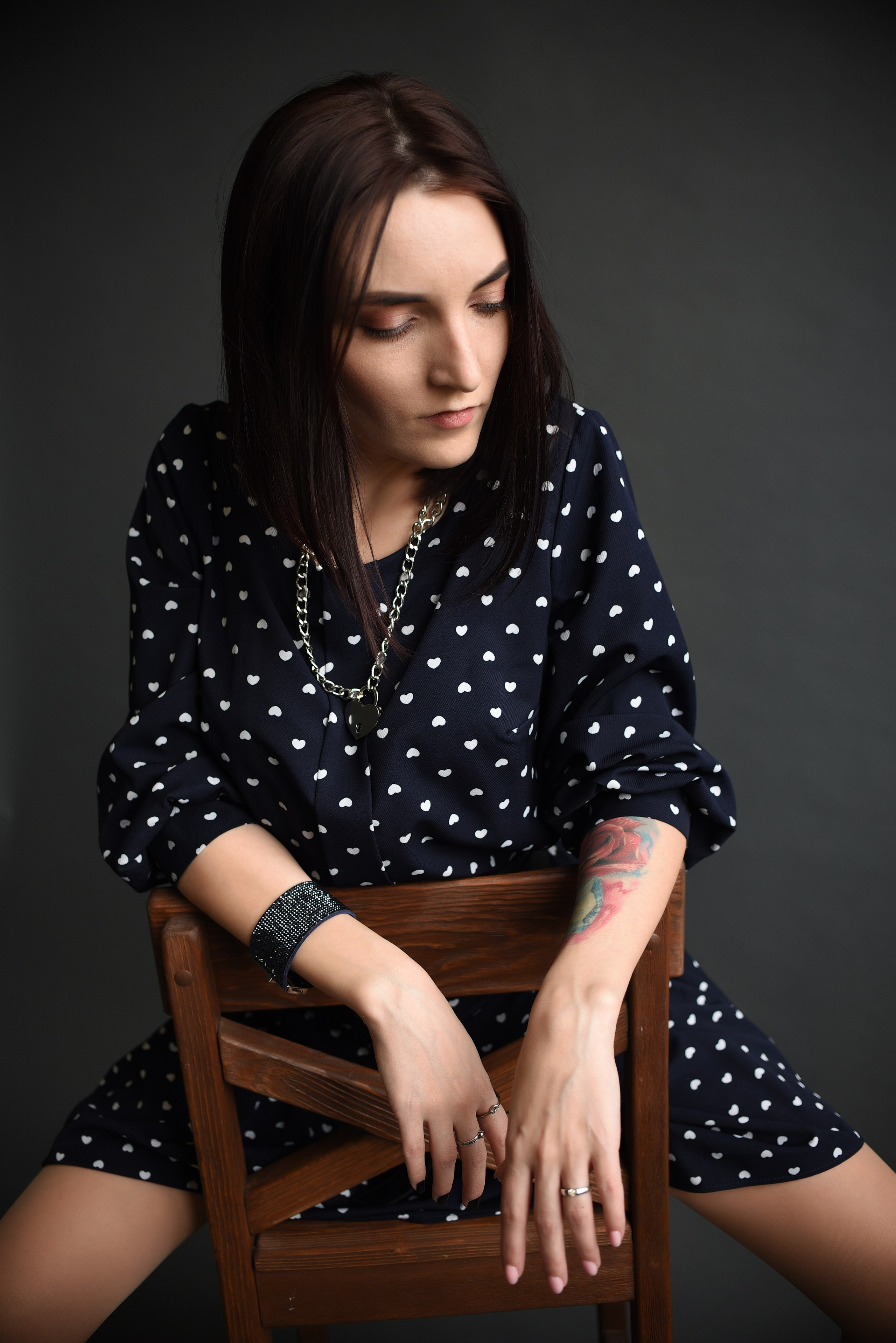 Индивидуальная студийная. Свадебный, семейный, детский, контент фотограф в Омске Максим Ильин