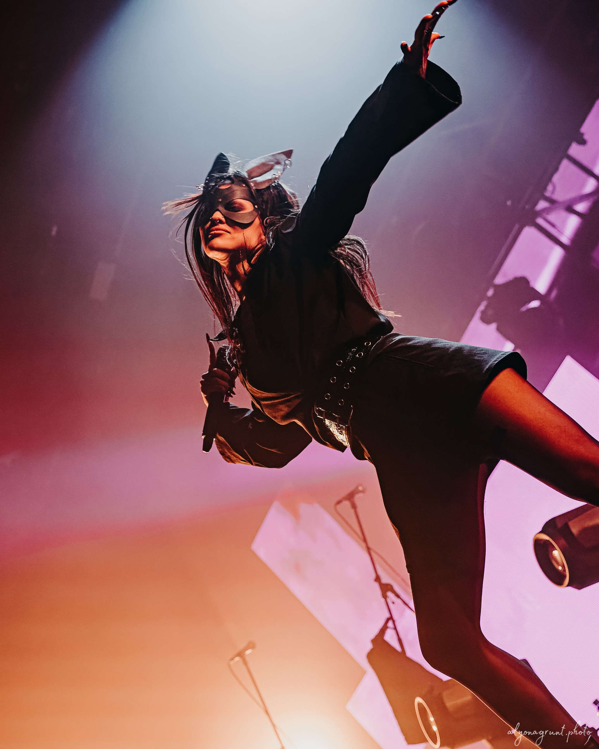 Пневмослон, фоторепортаж СПб, A2,17.10.2025. Алена Адрианова: фотограф в Санкт-Петербурге