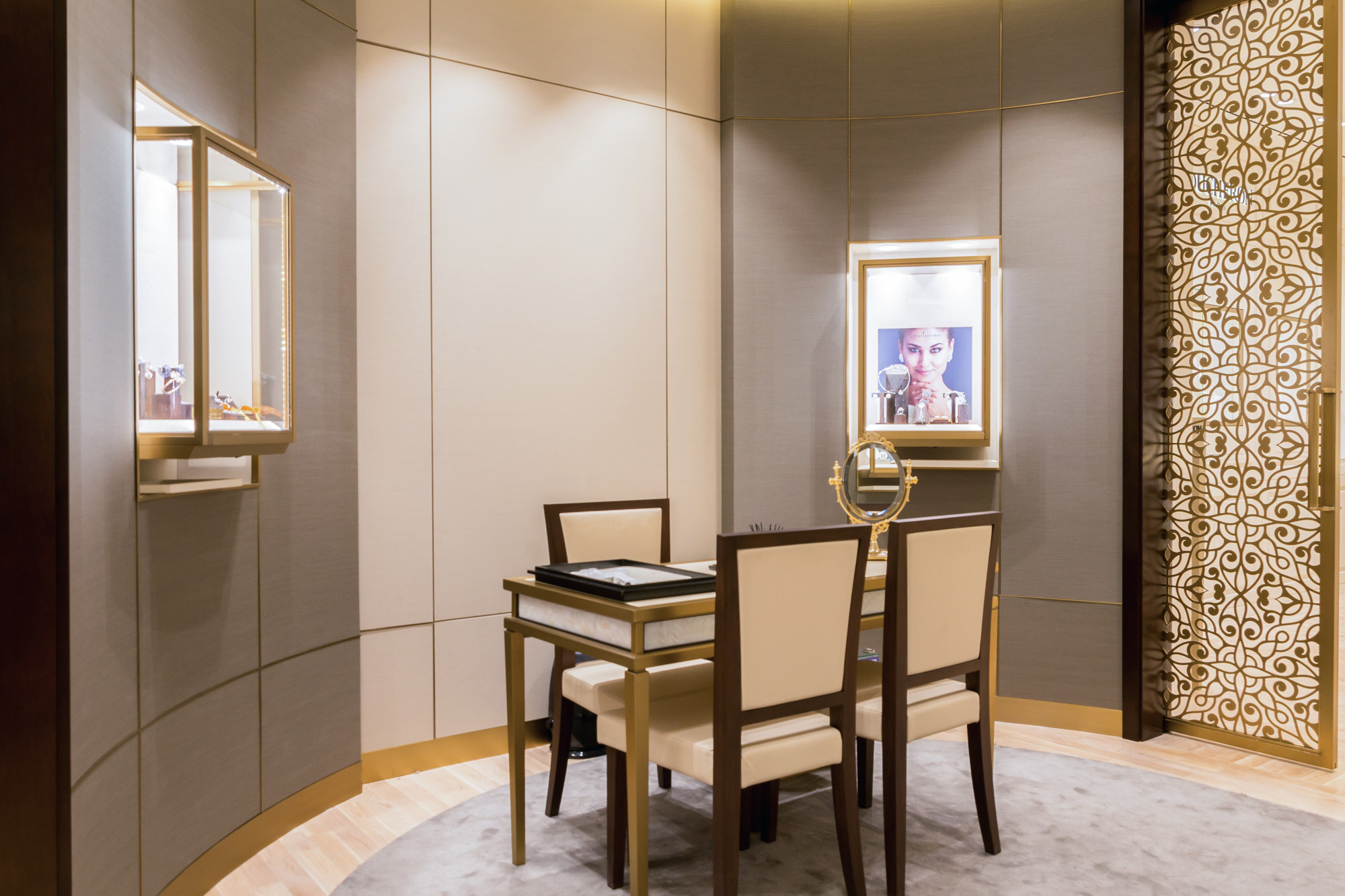 Viled, ювелирные украшения. Лисица Руслан — Коммерческий и fashion фотограф в Алматы