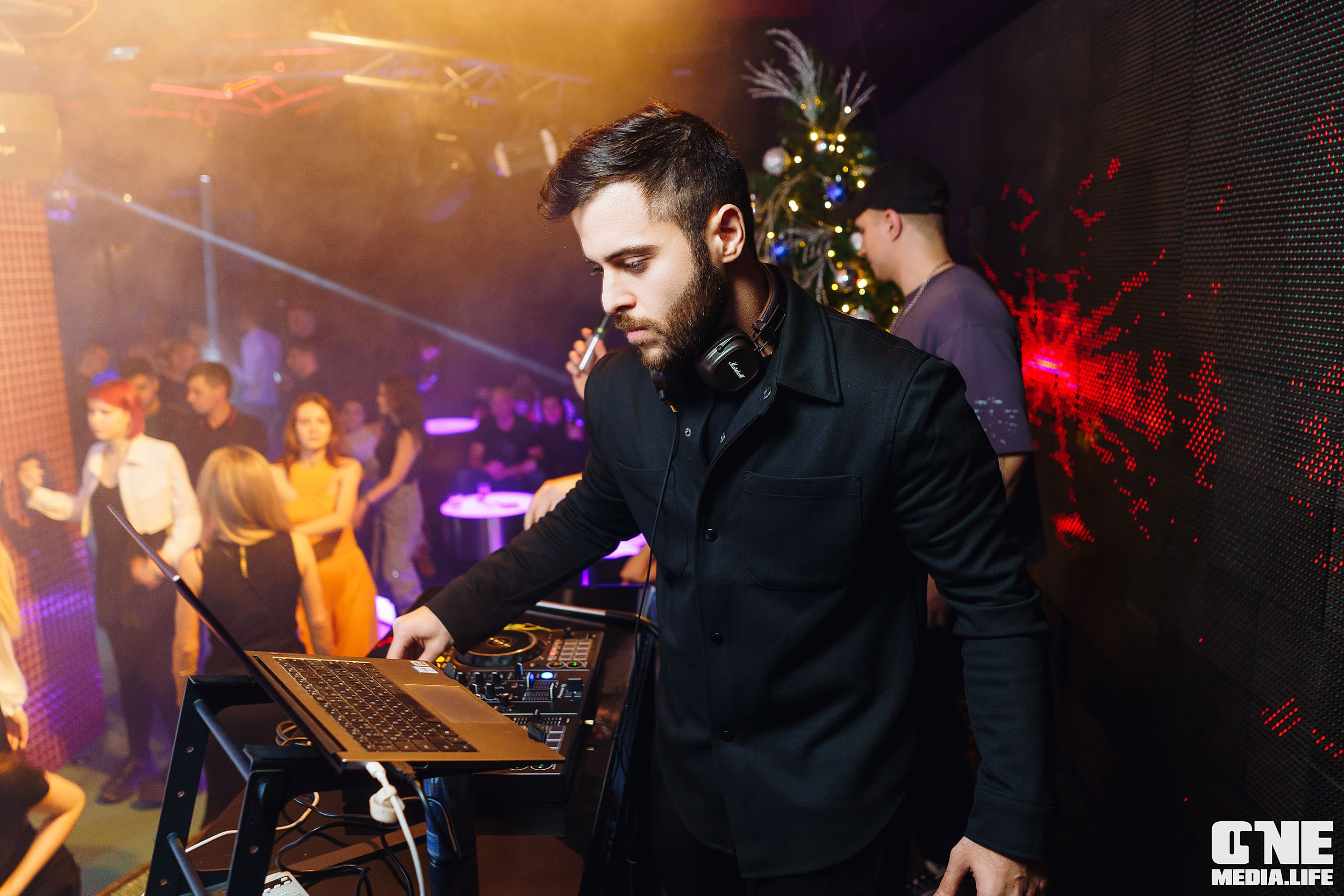 Фоторепортаж из РК Планета. One Media Life: фоторепортажи, фотоотчеты с мероприятий и заведений