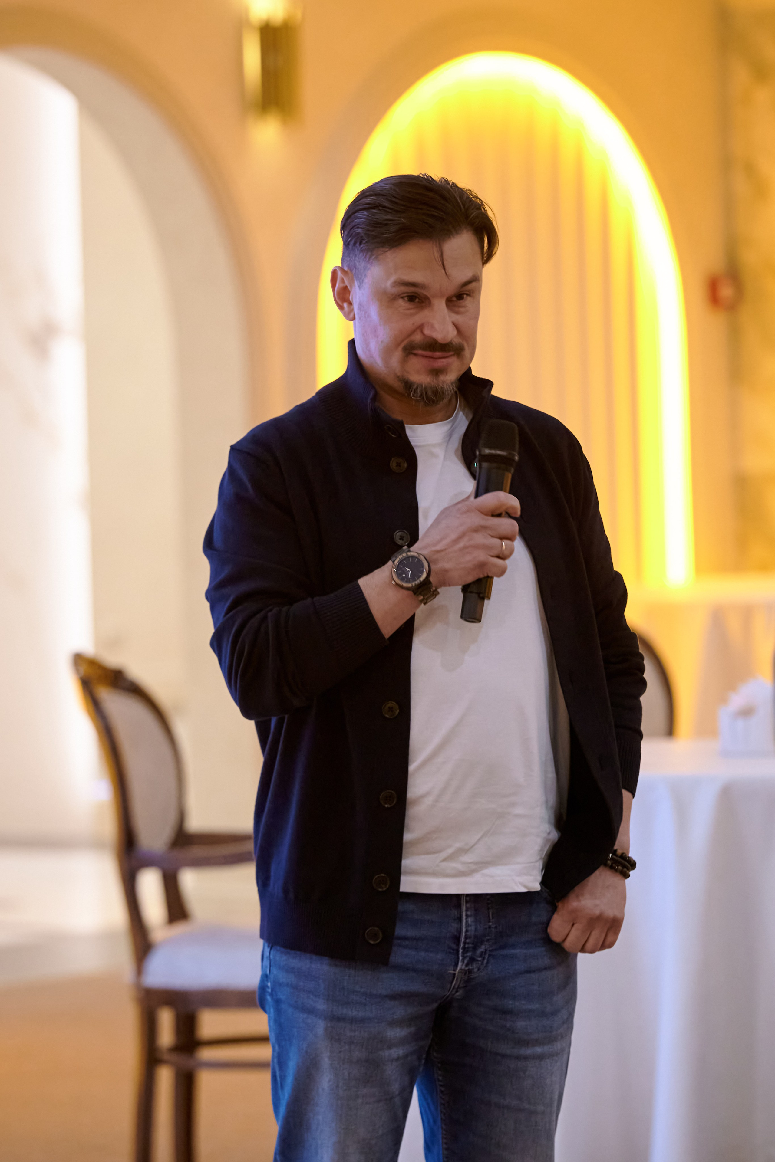 Корпоративная съемка праздников, семинаров и других мероприятий в Сургуте. Студия по производству фото- и видео-контента «АППЕРТУРА»