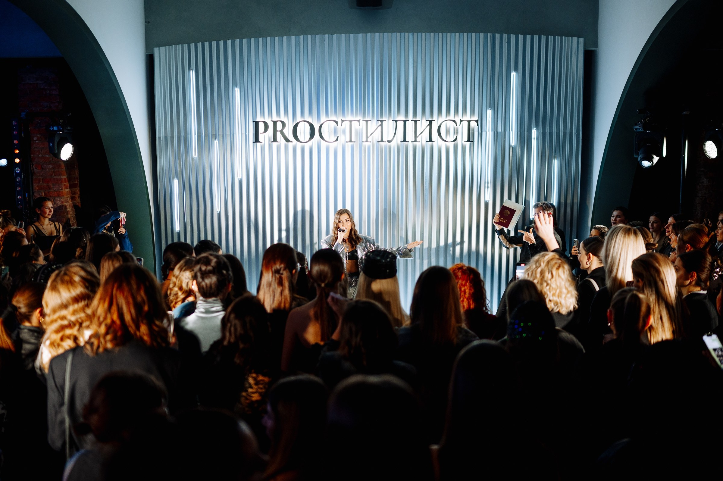 Nigay school — Выпускной школы стилистов Карины Нигай. Фотограф Вито Бурмасов | Москва