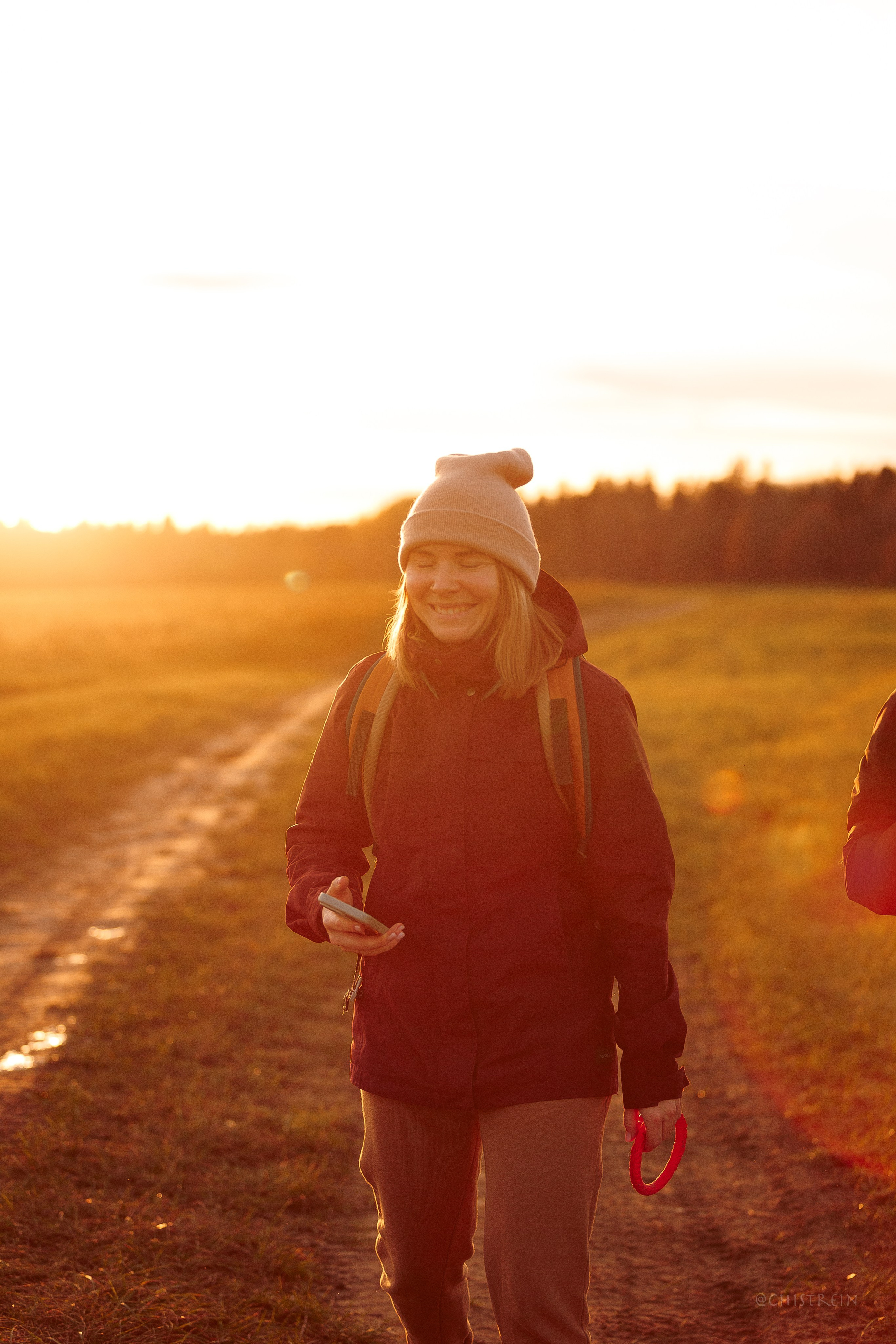 Октябрьский закат в полях. Алина и Лео. Фотограф-анималист Наталия Чистюхина в г. Сосновый Бор и ЛО