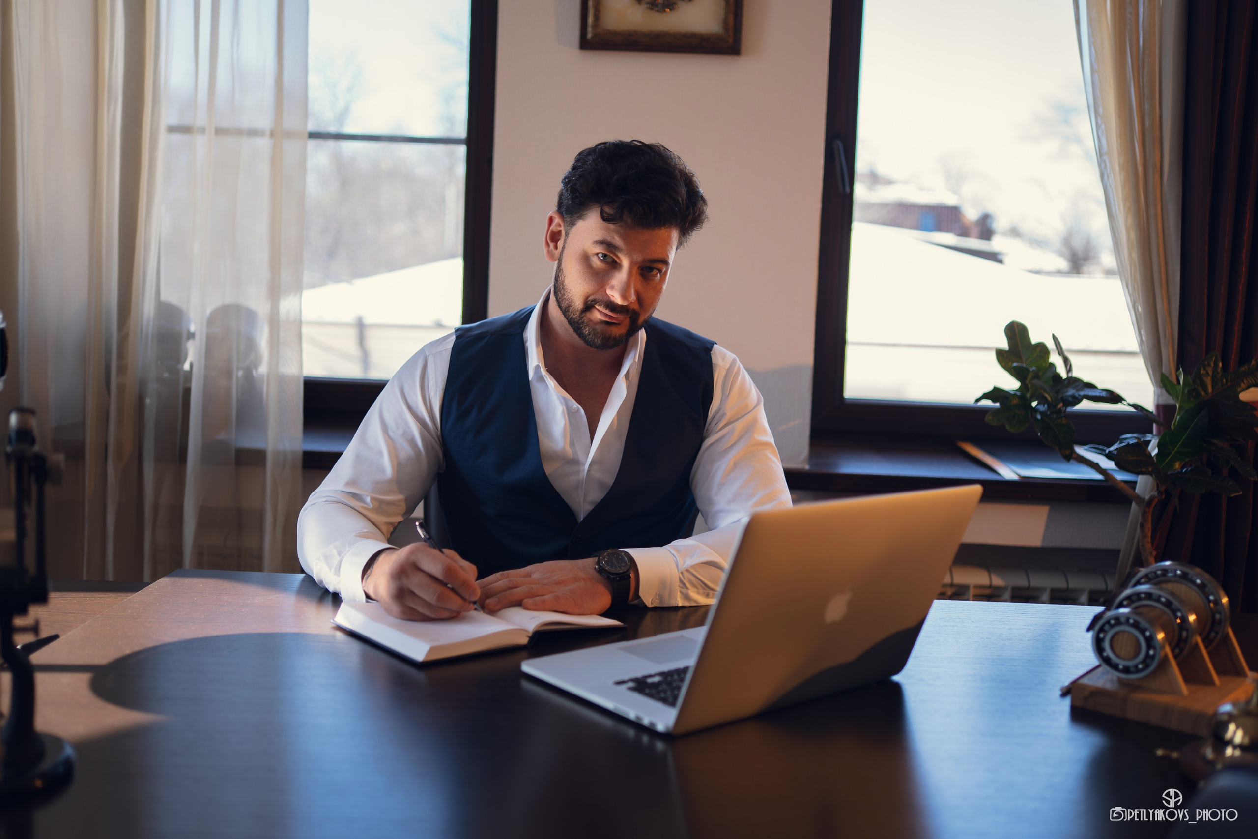 Фотосессия в деловом стиле для Романа. Фотограф, видеограф Пятигорск, Ставрополь, Ессентуки, Petlyakovs_photo