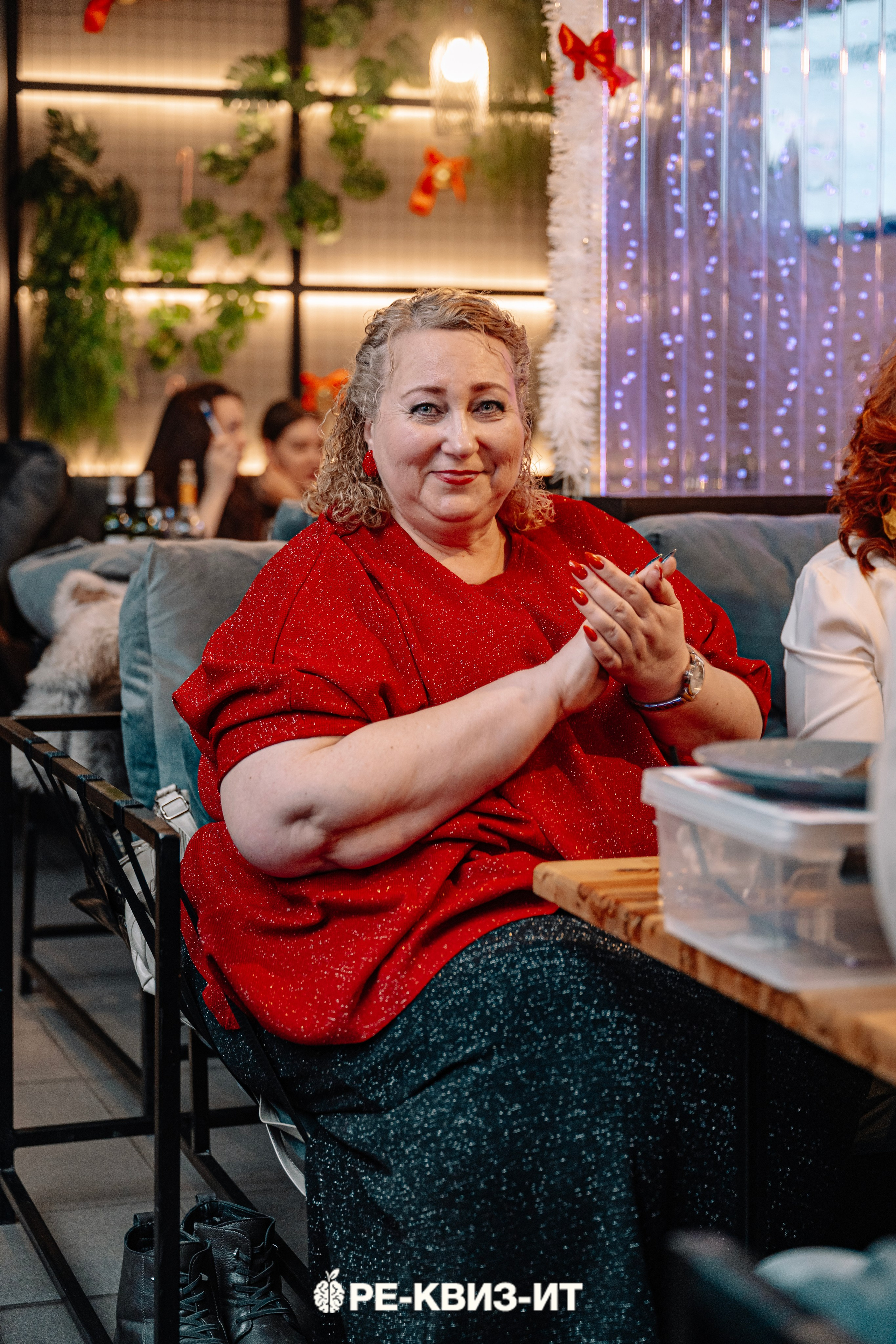 Реквизит — квиз в Зеленодольске и Волжске ZR cafe. Свадебный фотограф в Казани, и Зеленодольске Радик Мухаметов