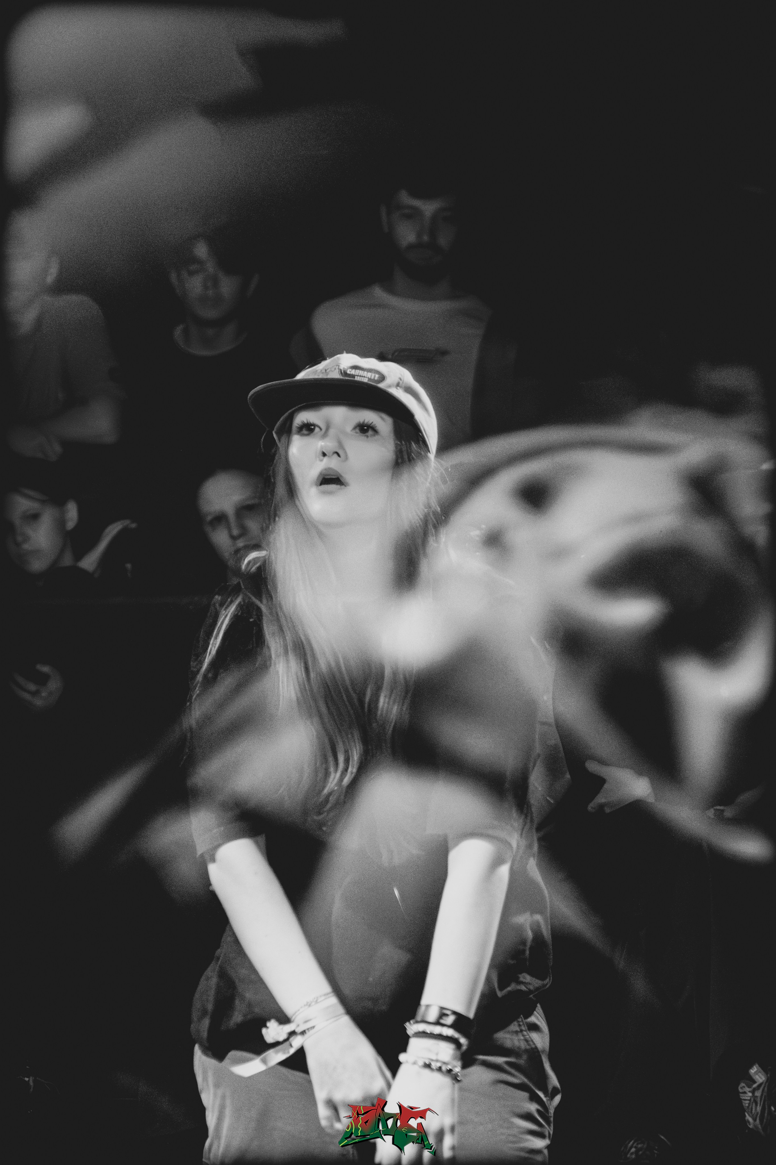 БАТЕЛ 07/03 (@youlovebu). Соня бу тебя сфоткала