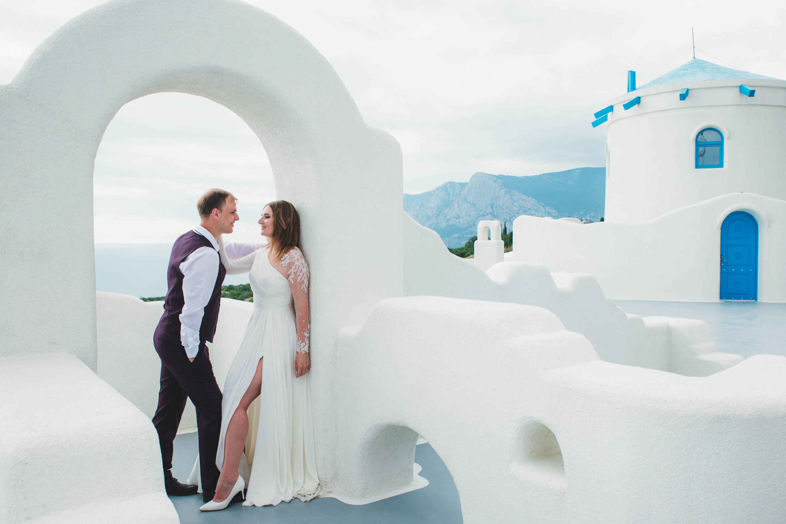 Ксения & Иван. Свадебная съемка в Санторини и Херсонесе. Свадебный и контент фотограф в Севастополе и Крыму Марина Данилова