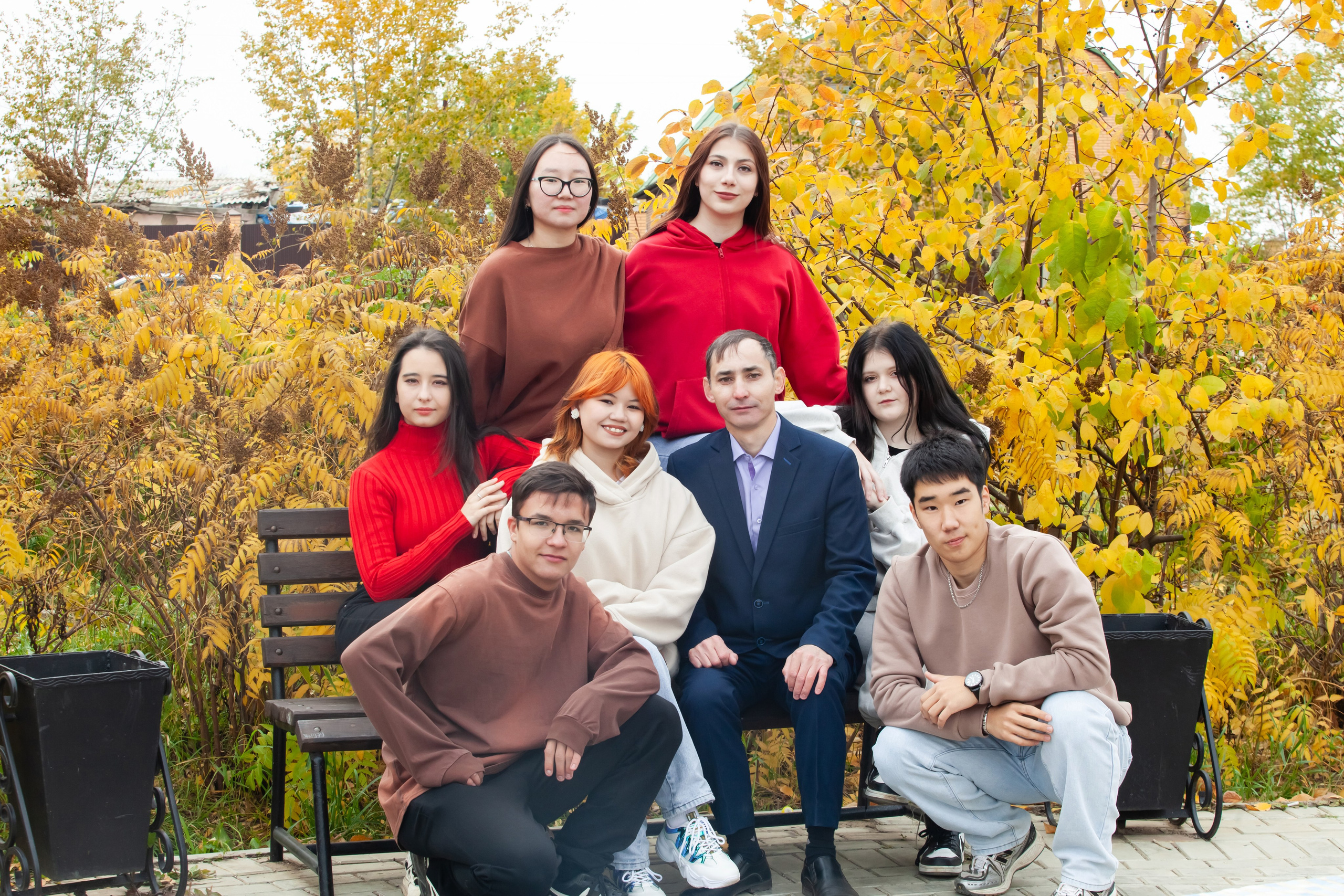 Школьники и детсадовцы (осень). Фотограф Бурятия. Печать фотокниг