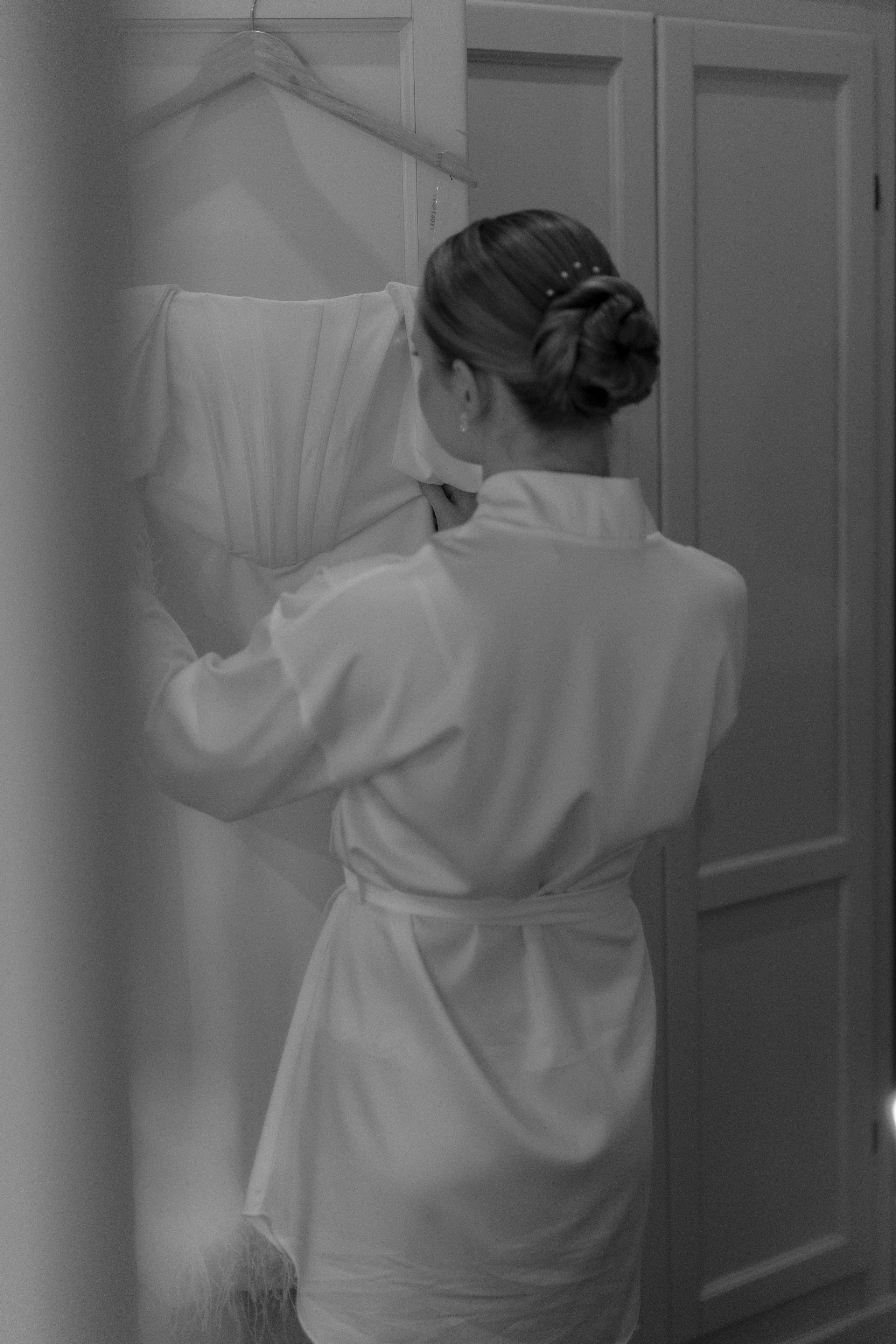 Свадебная фотосессия в отеле Чайковский г. Калининград. Свадебный фотограф Калининград