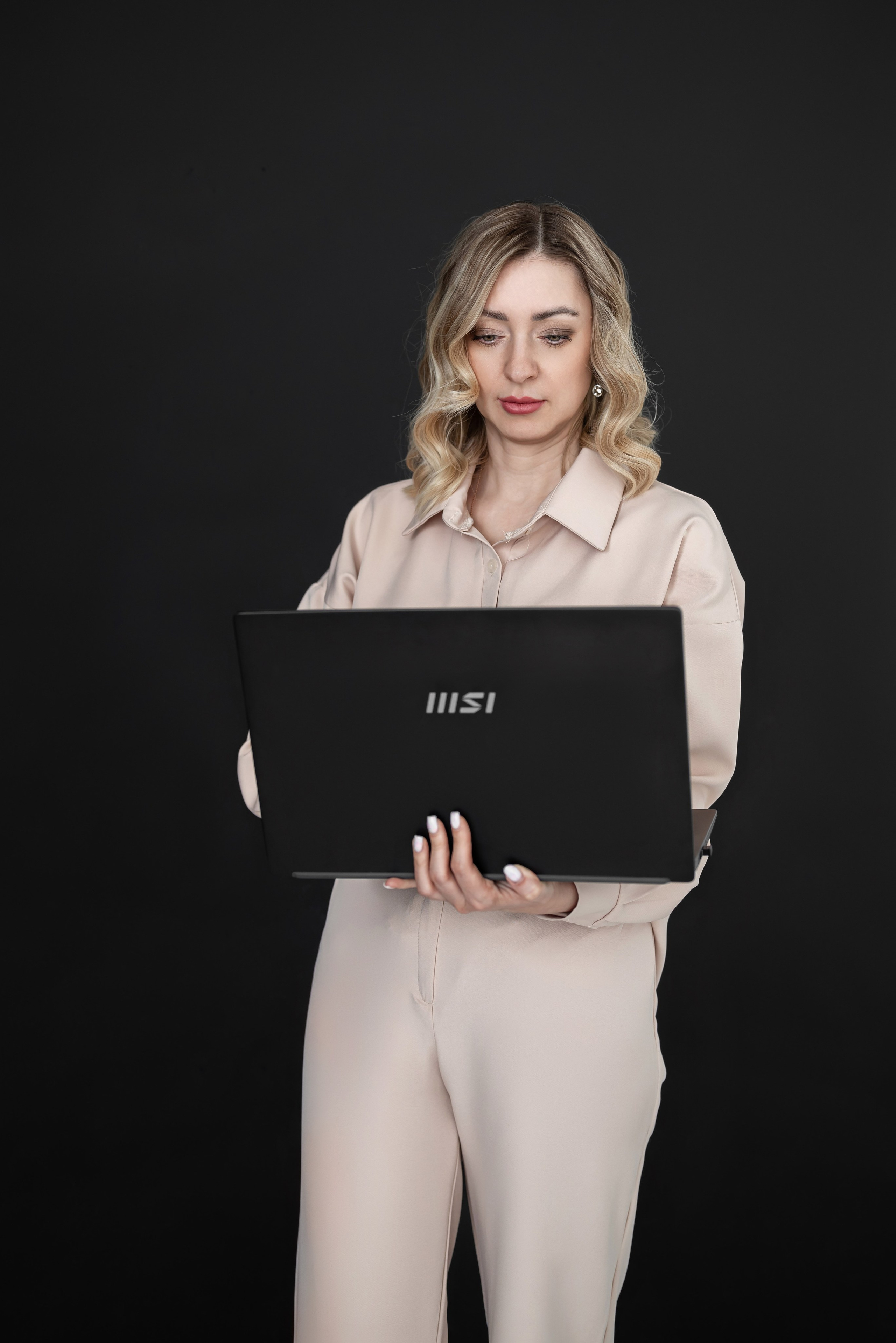 Елена. Мастер по наращиванию ресниц. Фотограф в городе Салават