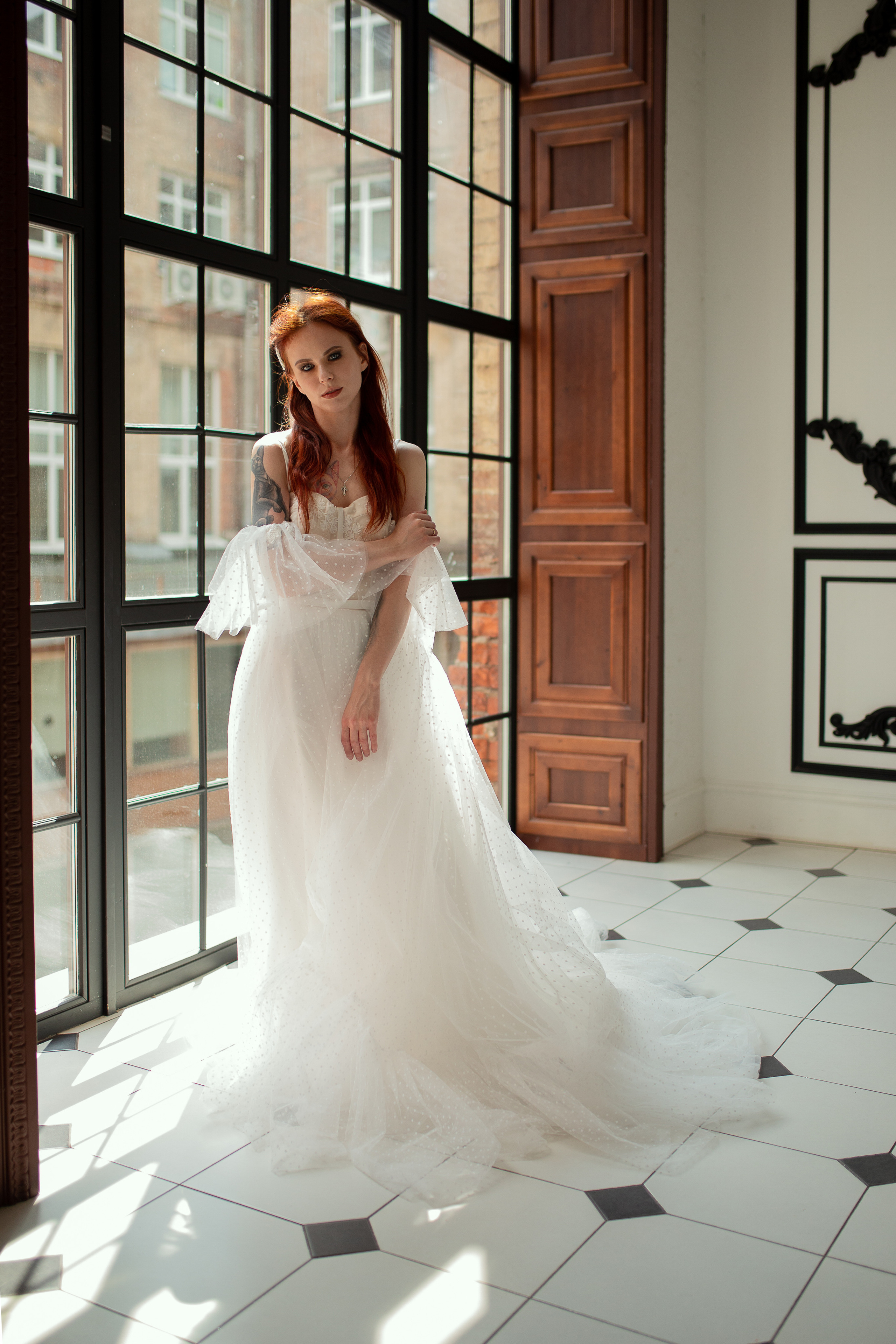 Екатерина. Белое платье & чёрные кеды. Детский семейный фотограф в г. Москве Жанна Трофимова