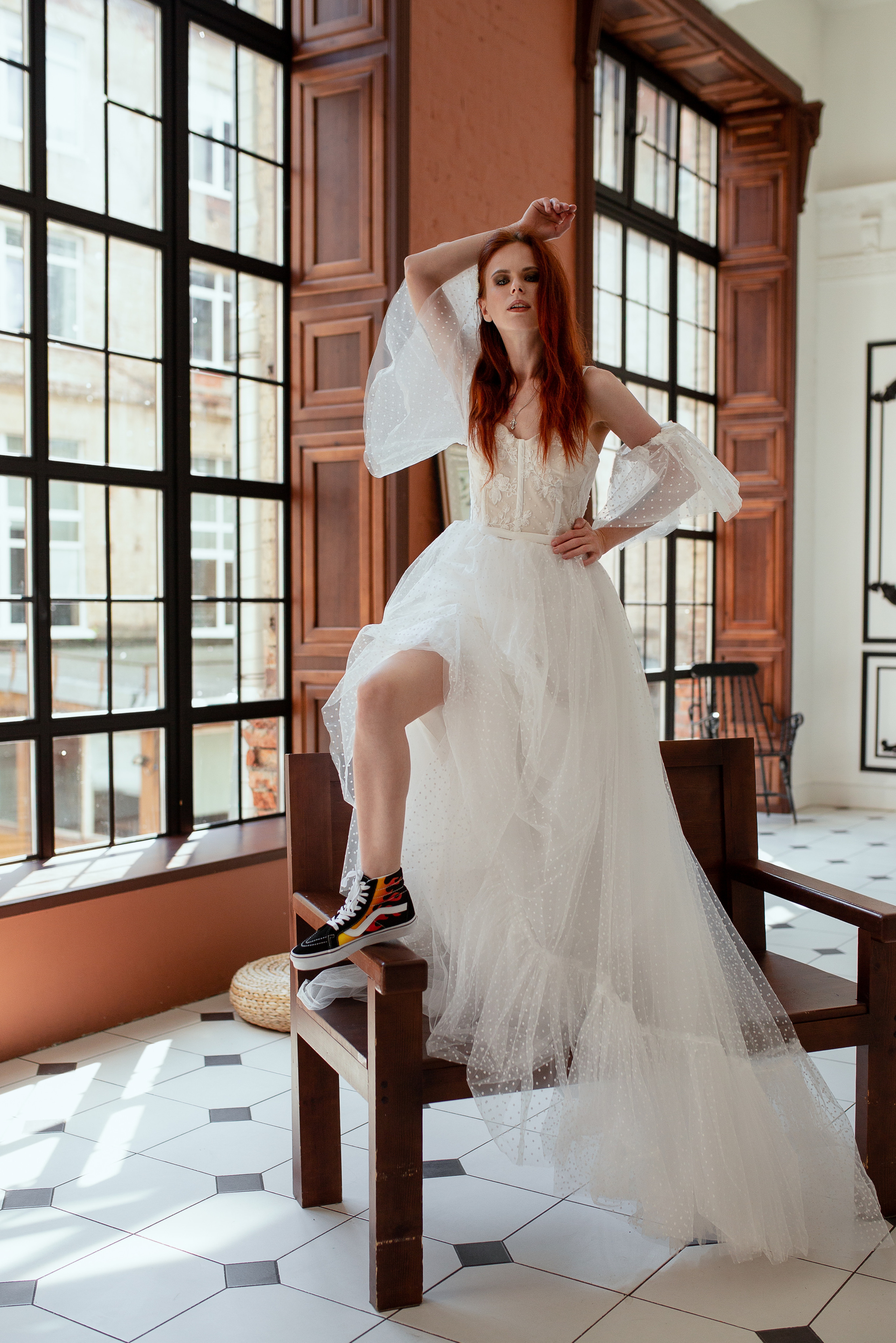 Екатерина. Белое платье & чёрные кеды. Детский семейный фотограф в г. Москве Жанна Трофимова