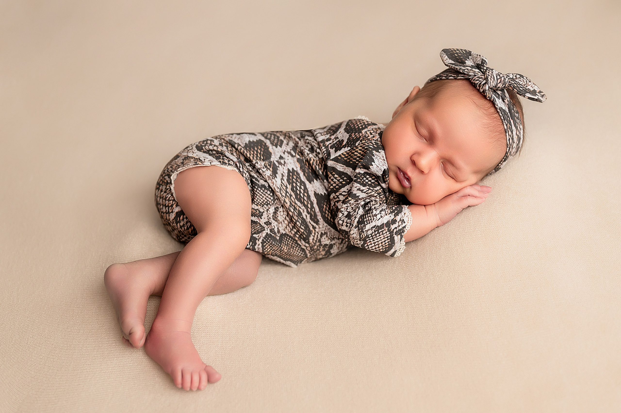 Ксюшенька. Детский и семейный фотограф в Красноярске. Фотосессии новорожденных малышей до 1 месяца