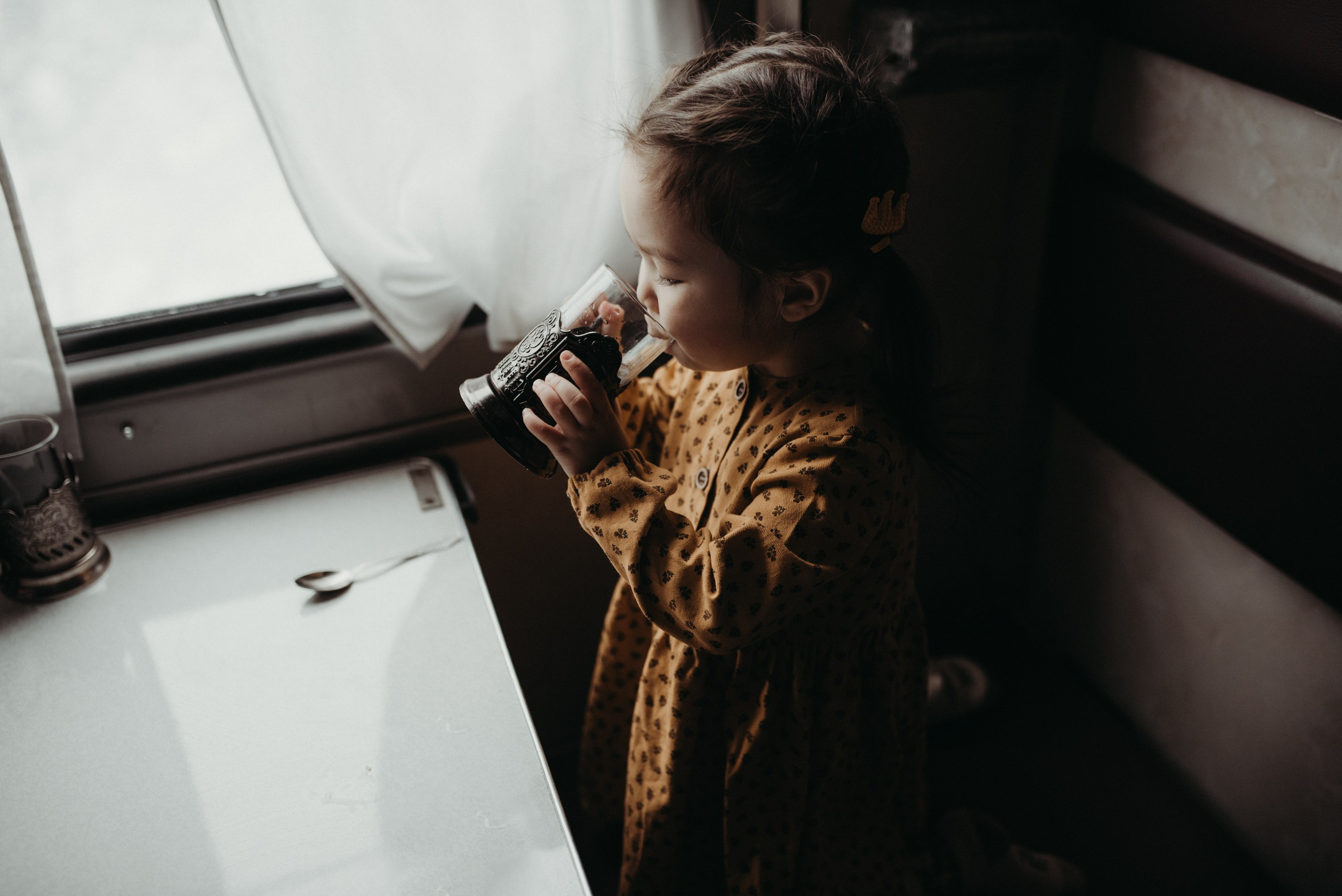 Алиса едет к бабушке. Семейный и детский фотограф в Новосибирске и Краснообске — Анна Ким