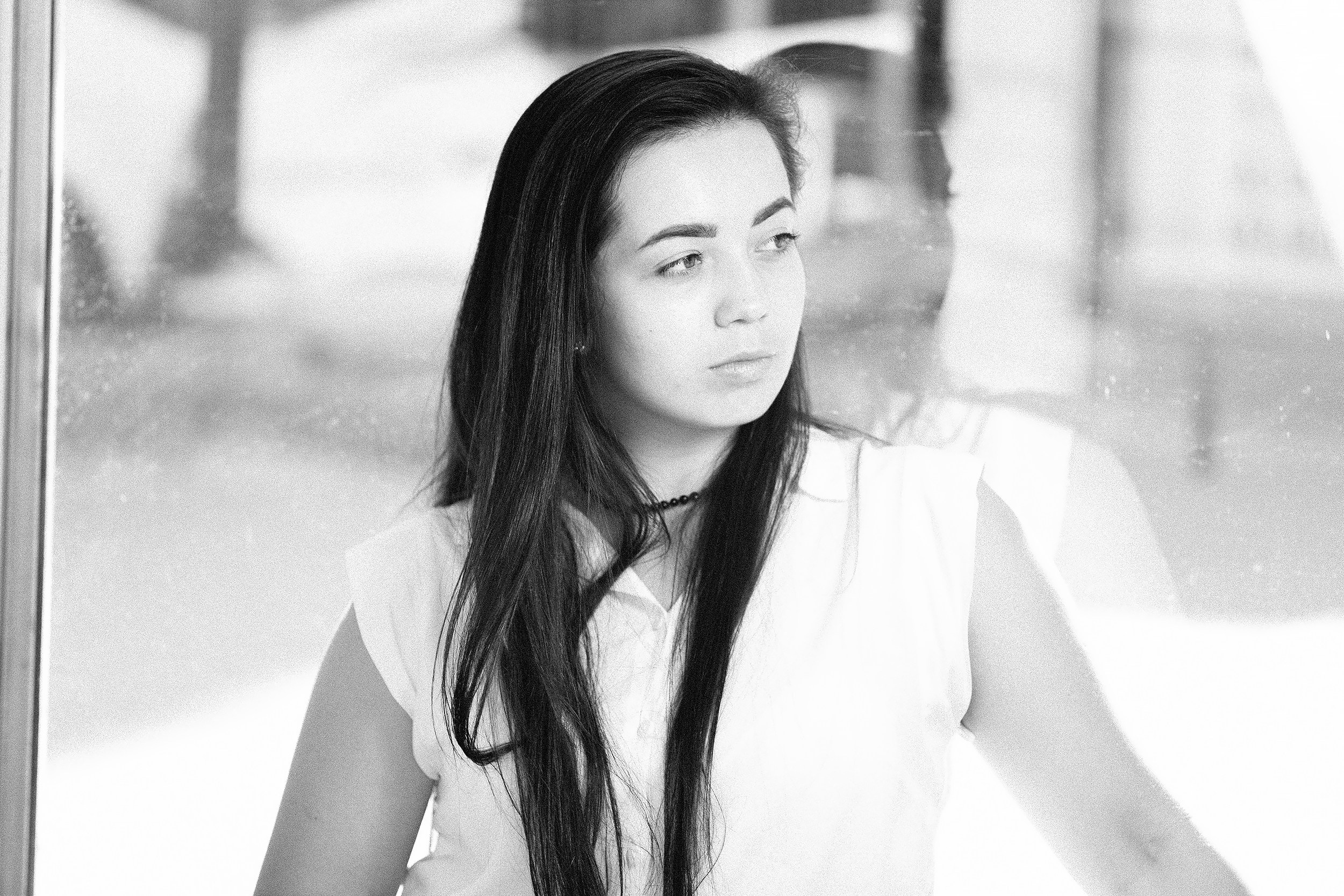 Женский портрет на улице летом. Портретный и репортажный фотограф. Мыльников Илья