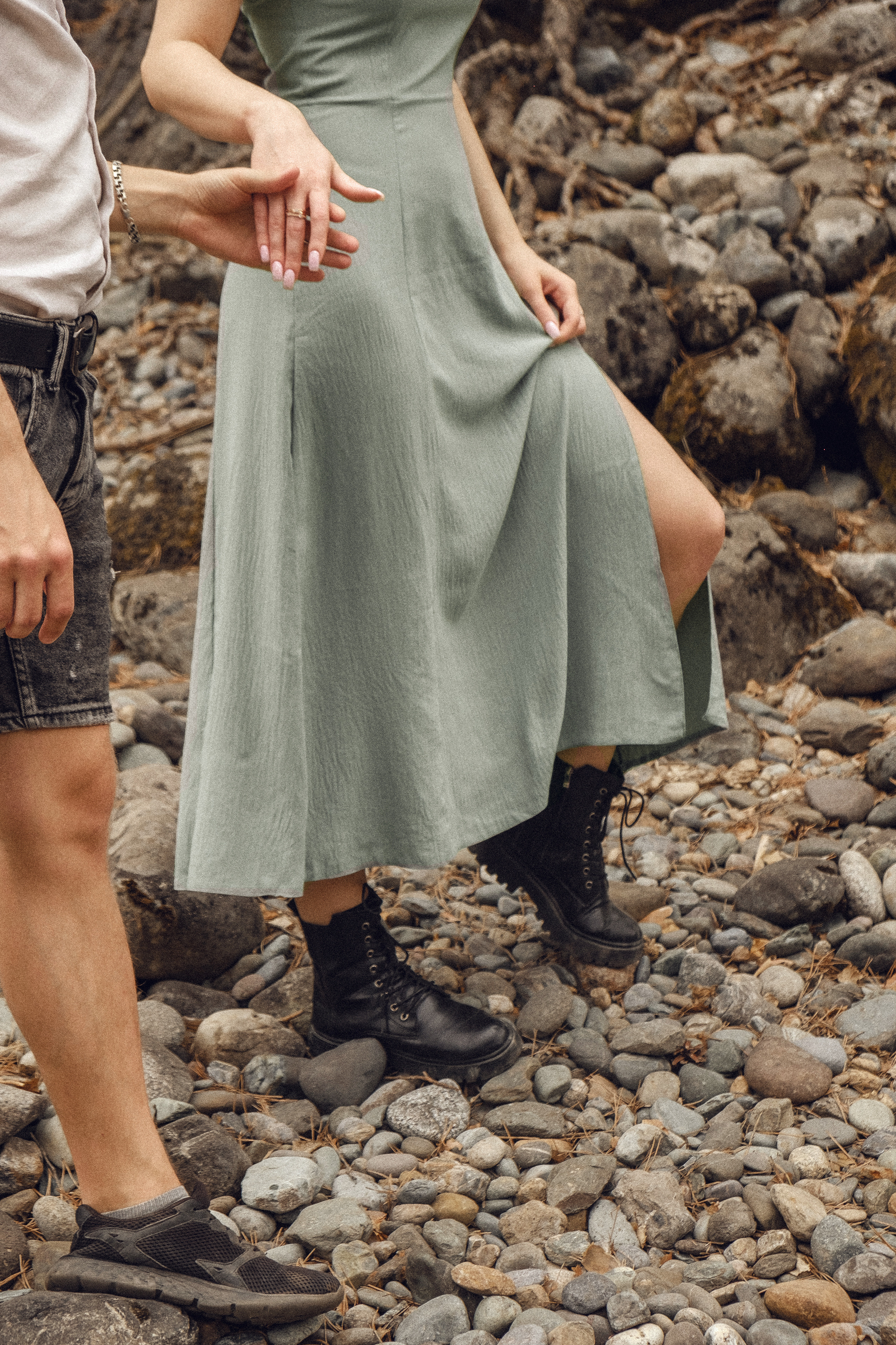 Помолвка на Алтае с. Чемал. Фотосъемка свадеб и семейных фотосессий в Республике Алтай