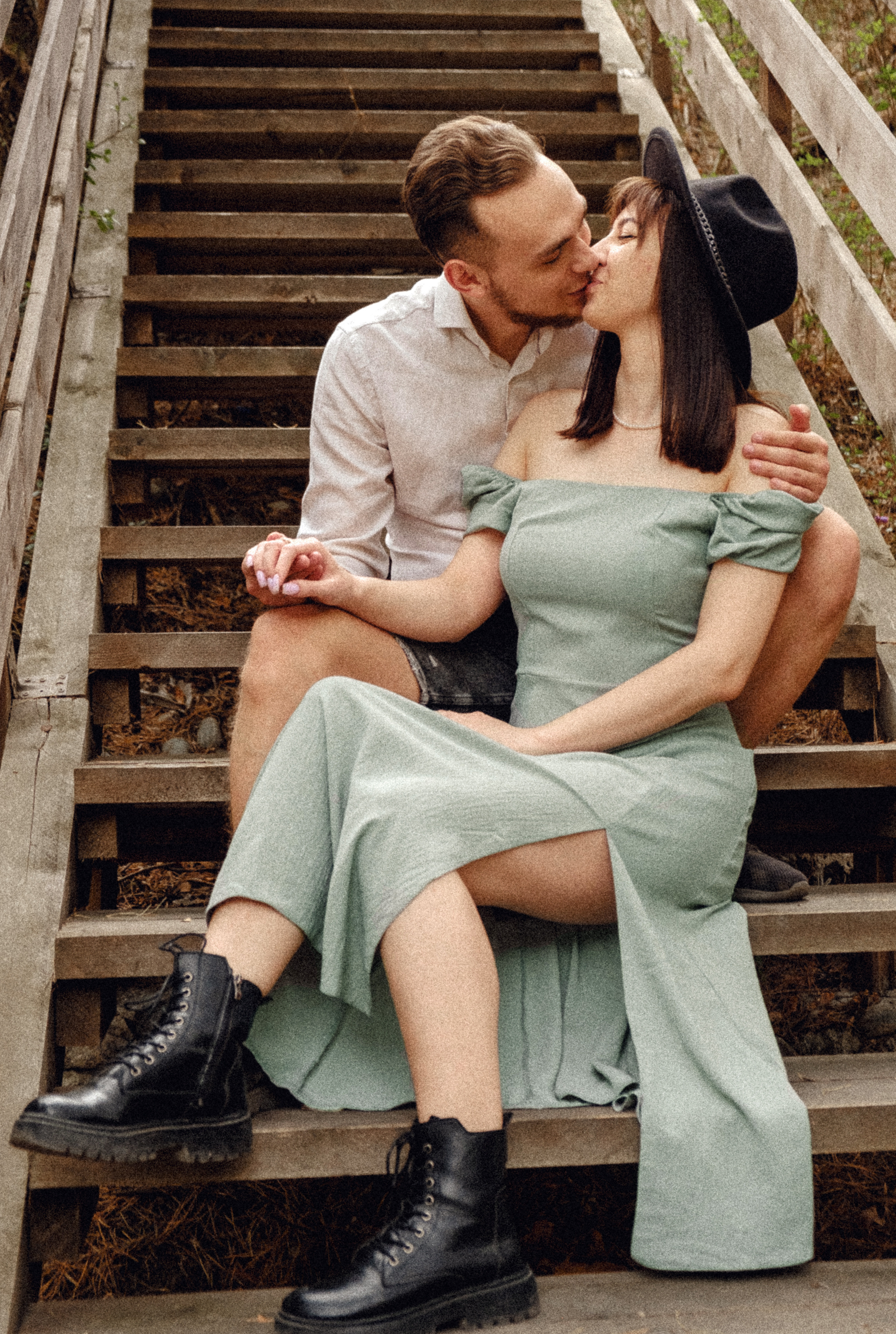 Помолвка на Алтае с. Чемал. Фотосъемка свадеб и семейных фотосессий в Республике Алтай