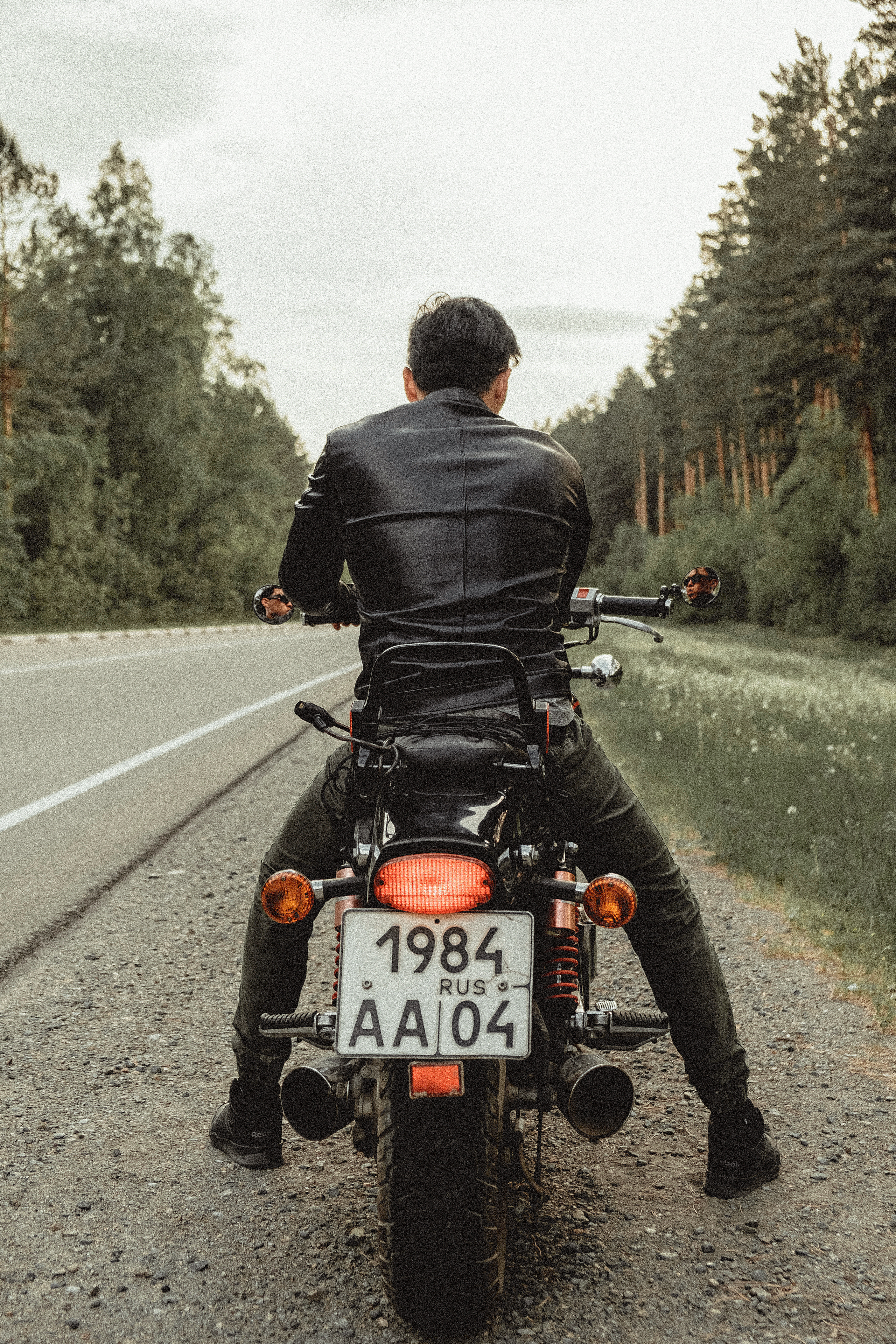 Фотосессия Айдара на байке. Фотосъемка свадеб и семейных фотосессий в Республике Алтай