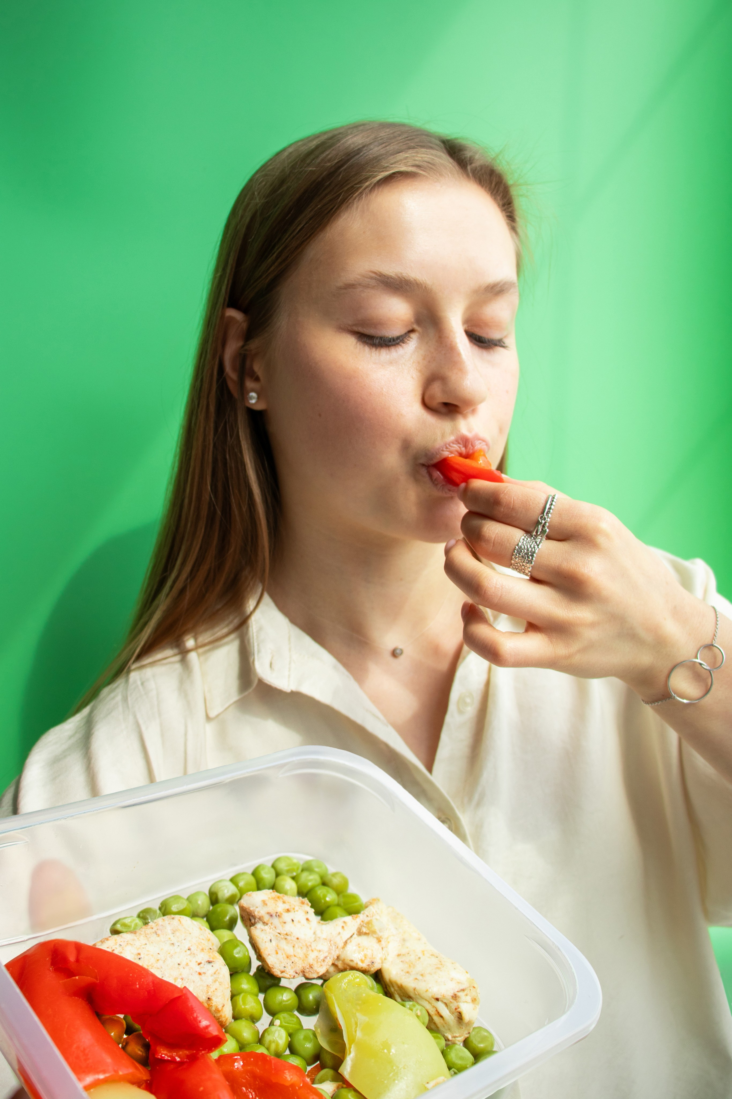 Саша варит. Фото для соц.сетей. Фотограф в Томске Дарья Пучкина