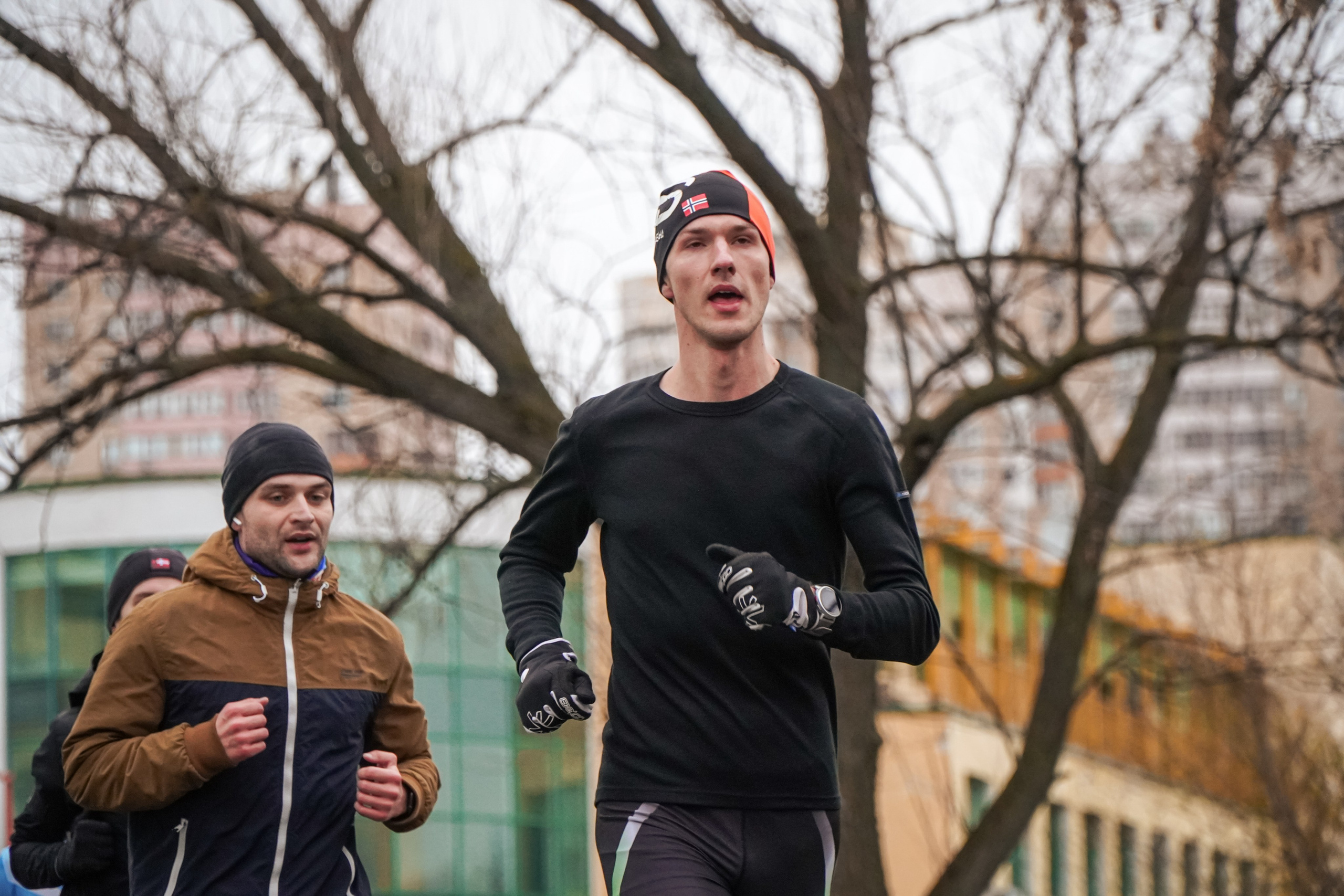 5 вёрст Реутов 16.11.2024. Роман Капилюшов. Бег. Фото. Видео. г. Люберцы