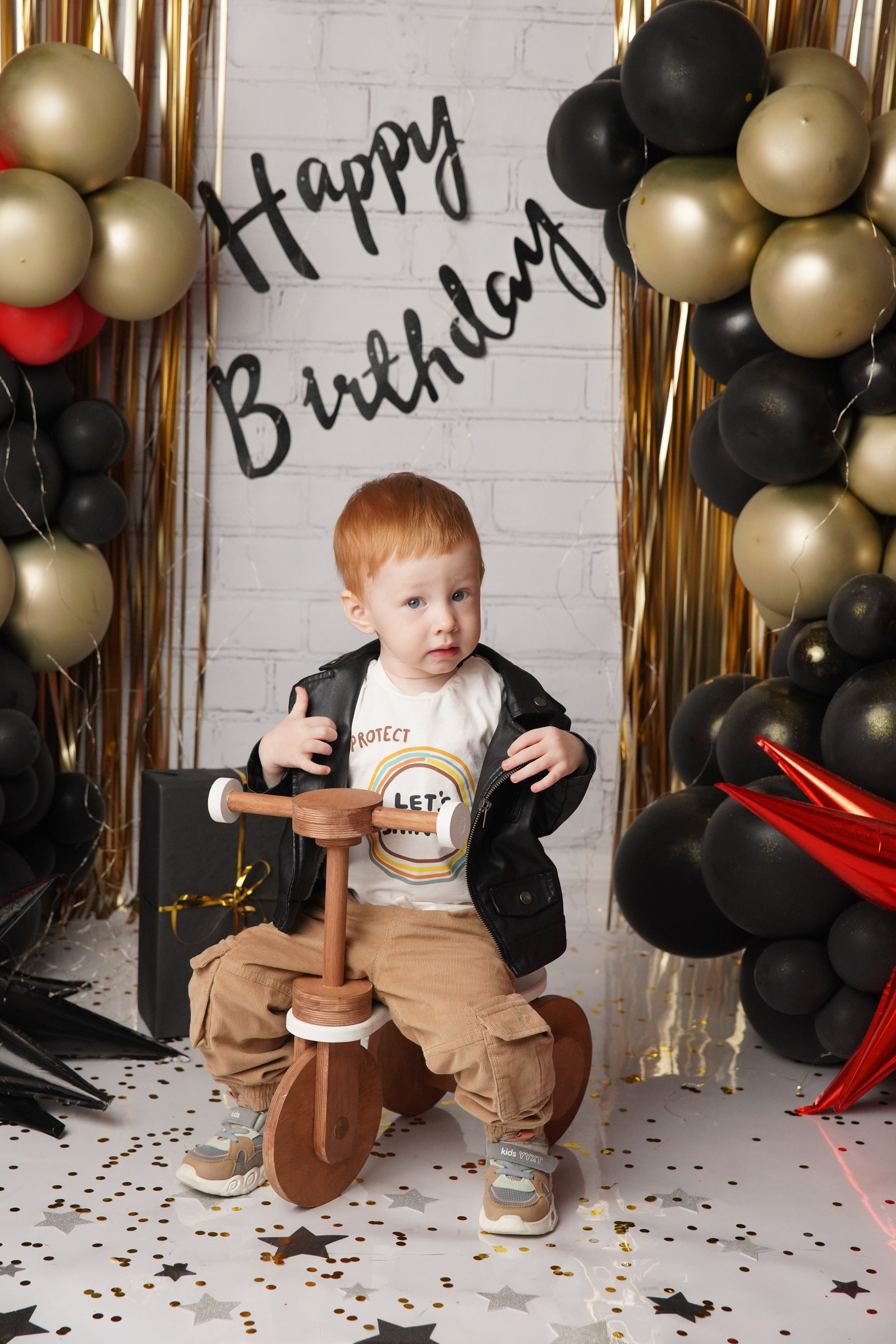 Машинка. Фотограф новорожденных. Семейный и детский фотограф в городе Сургуте