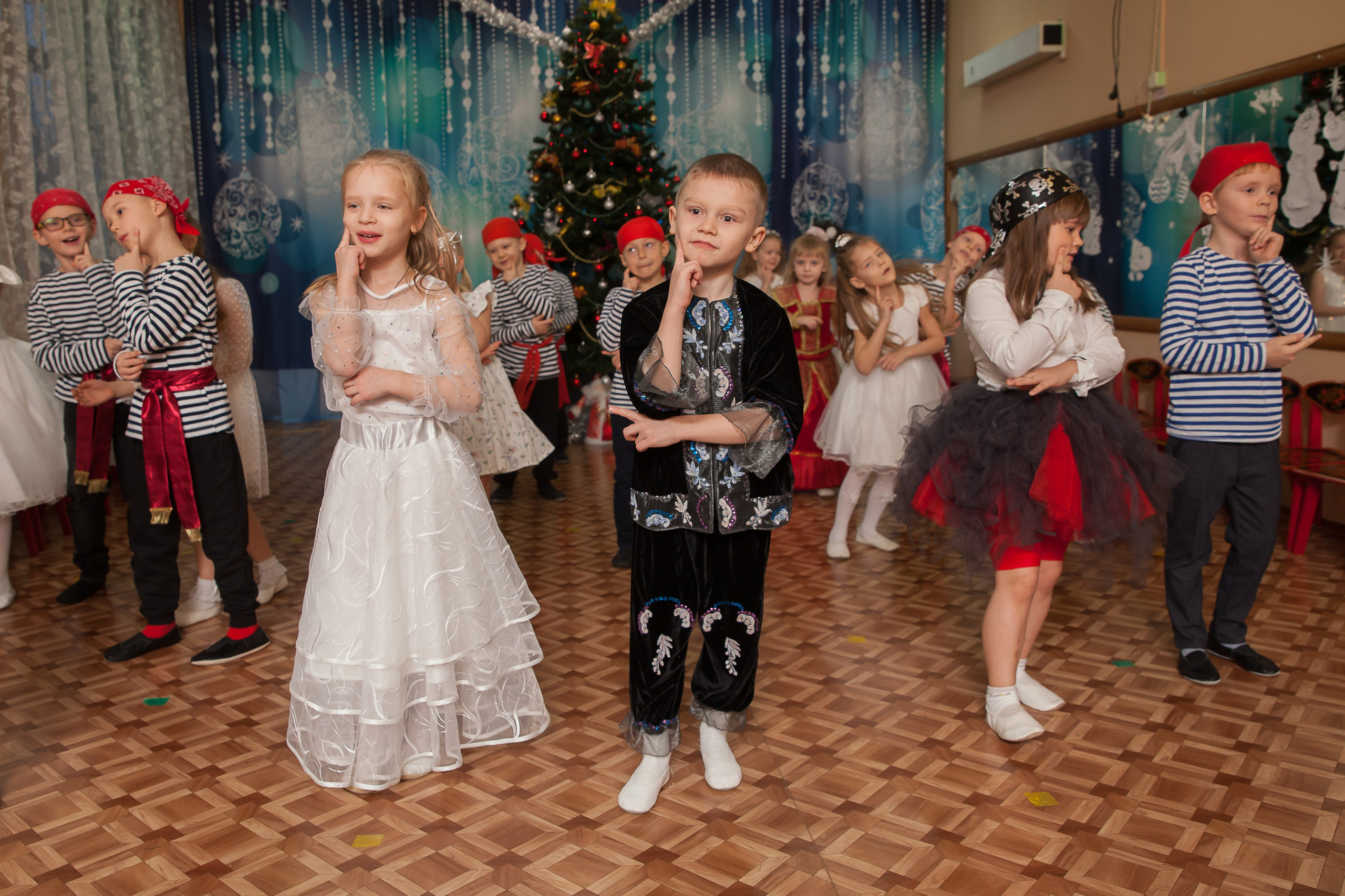 Новый Год 1508. Выпускные альбомы Москва. Фотограф Шукурова Кристина