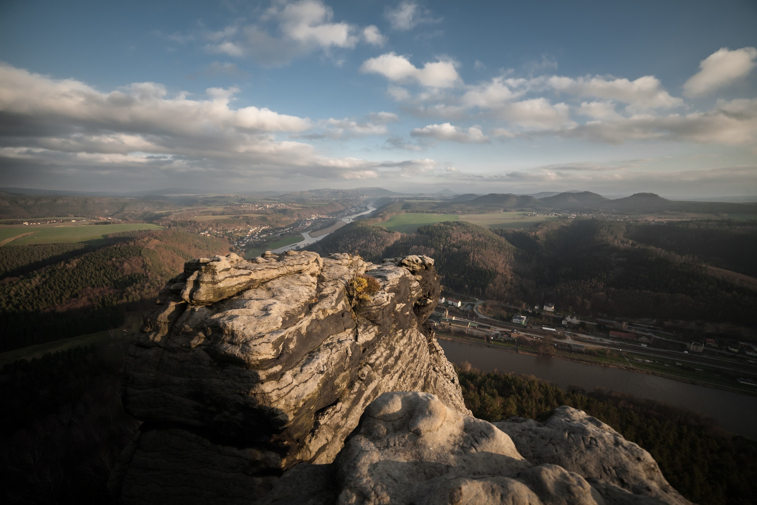 Germany. Künstler Verstecktoff