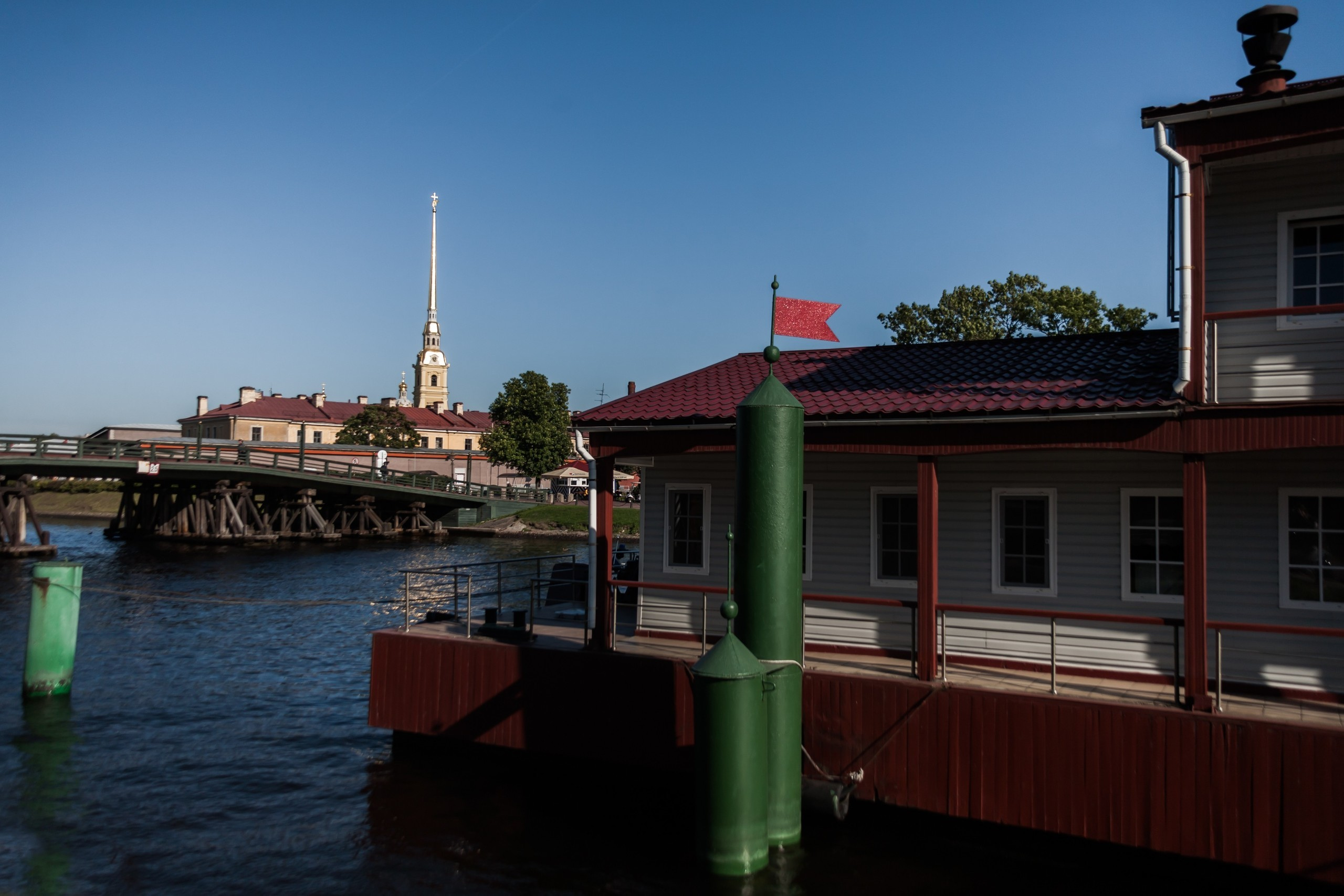 Saint-Petersburg. Künstler Verstecktoff