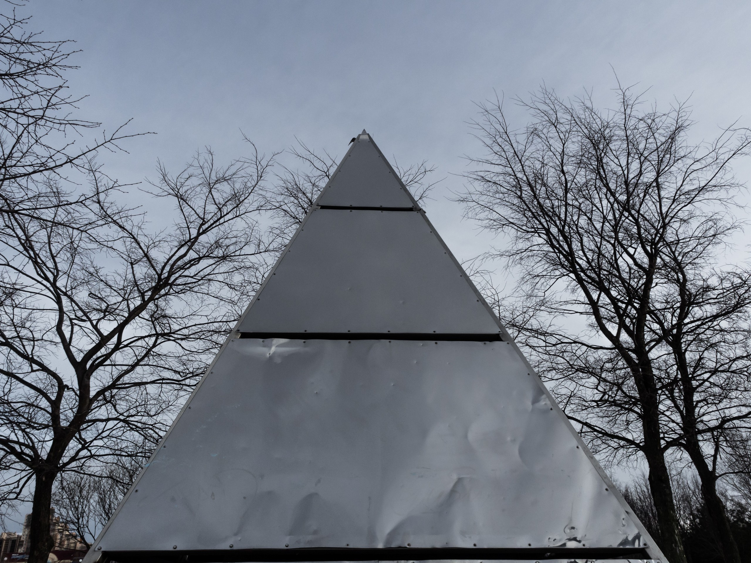 The park (2017). Künstler Verstecktoff